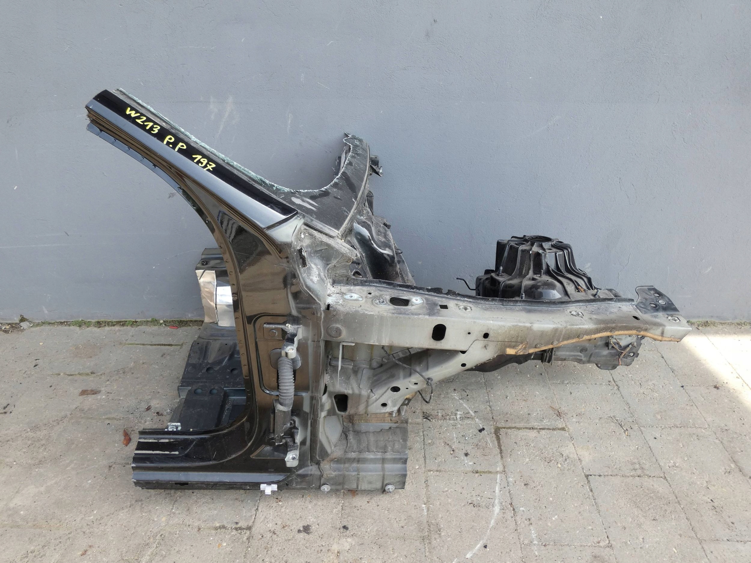 MERCEDES E KLASA W213 quarter quarter right front front right