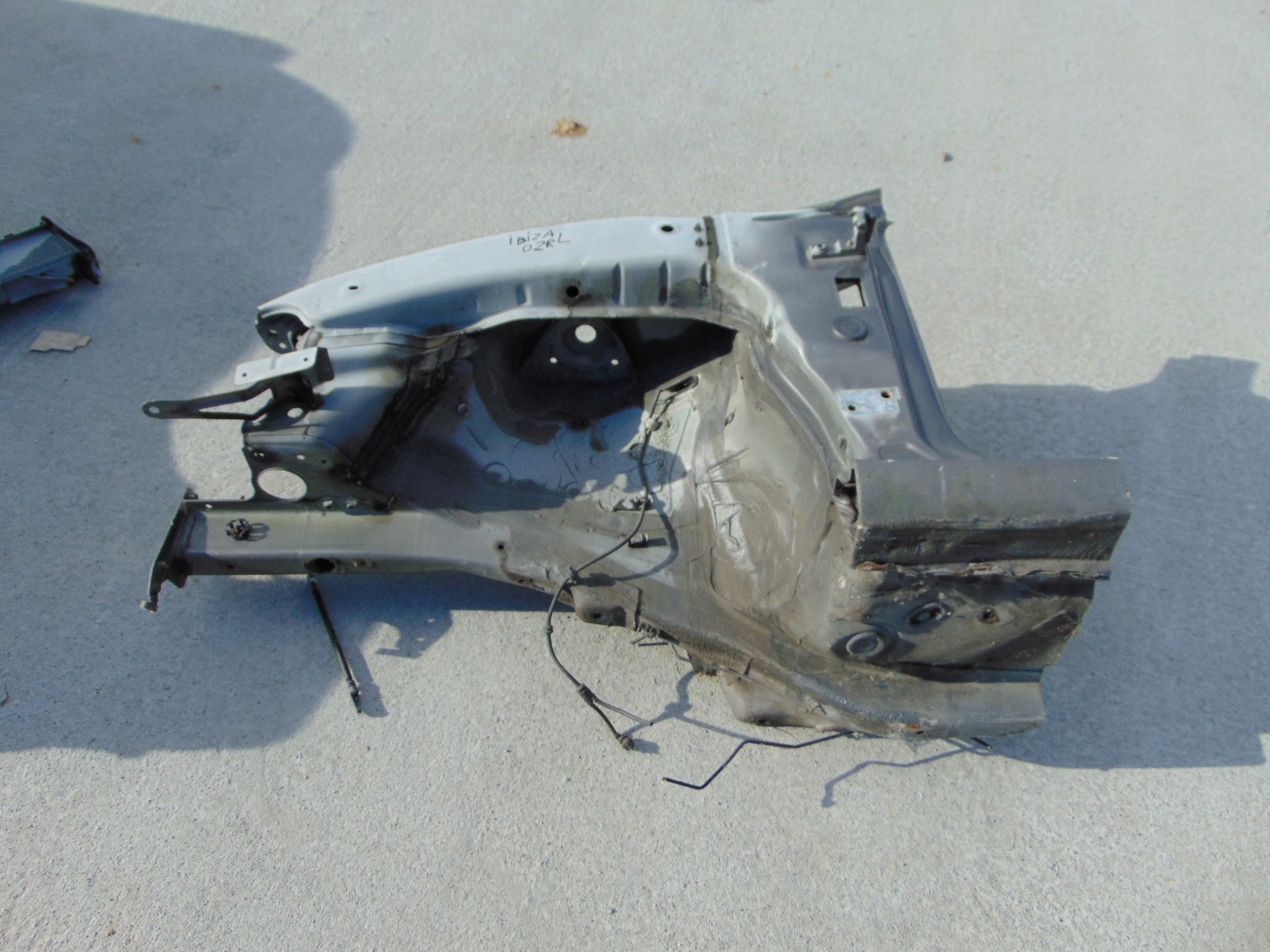 SEAT IBIZA III 6L quarter left front