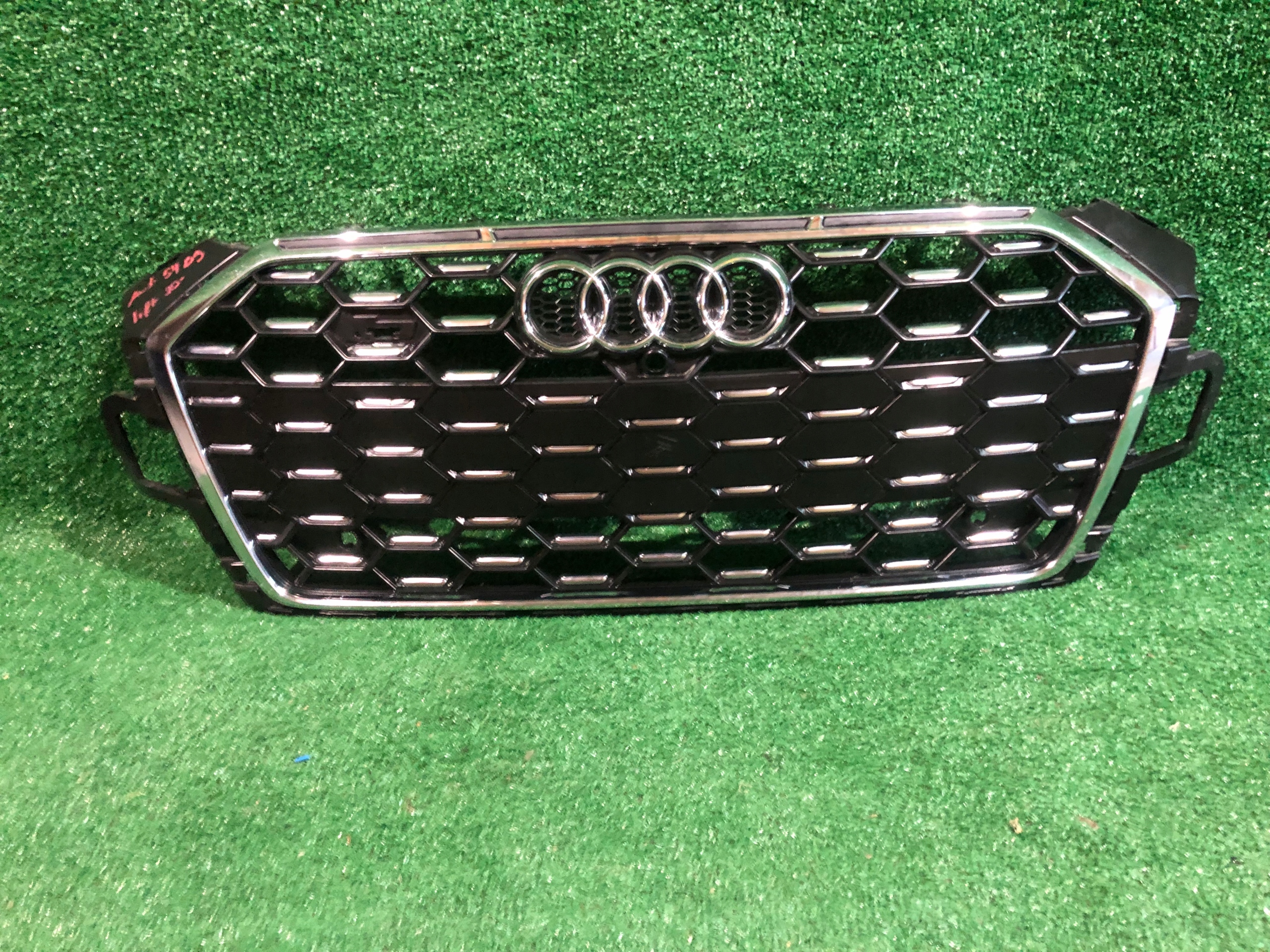 Audi A4 B9 Kühlergrill FRONTGRILL Kühlergitter - Thumbnail 1