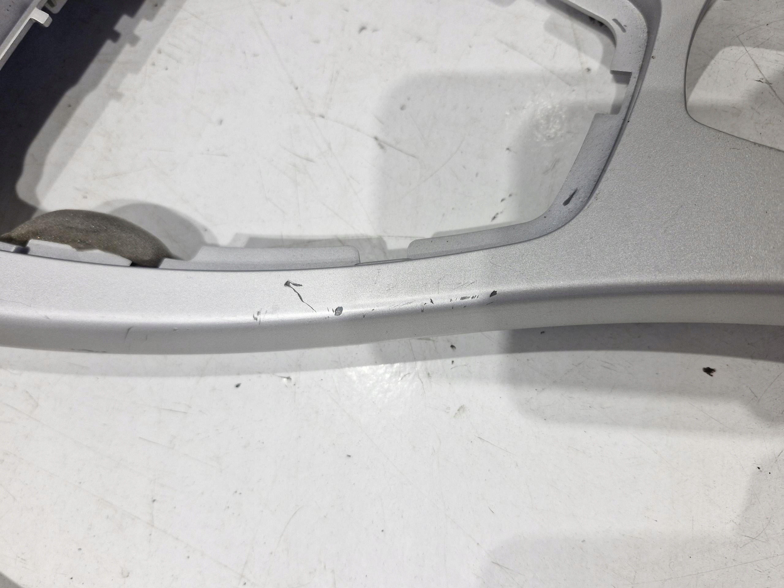 BMW E90 E91 modanatura OZDOBNE DEKORY SREBNE NAVI CIC