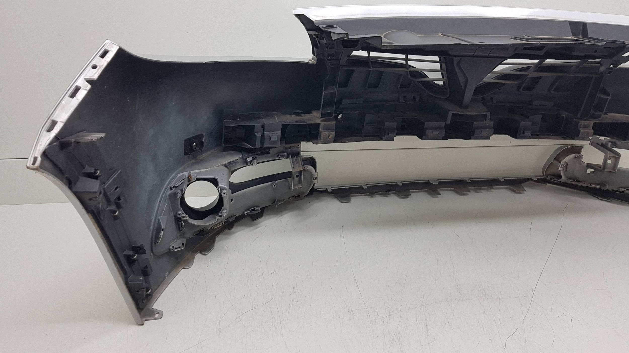RENAULT SCENIC III LIFT 2013 - nárazník předek 62036308R