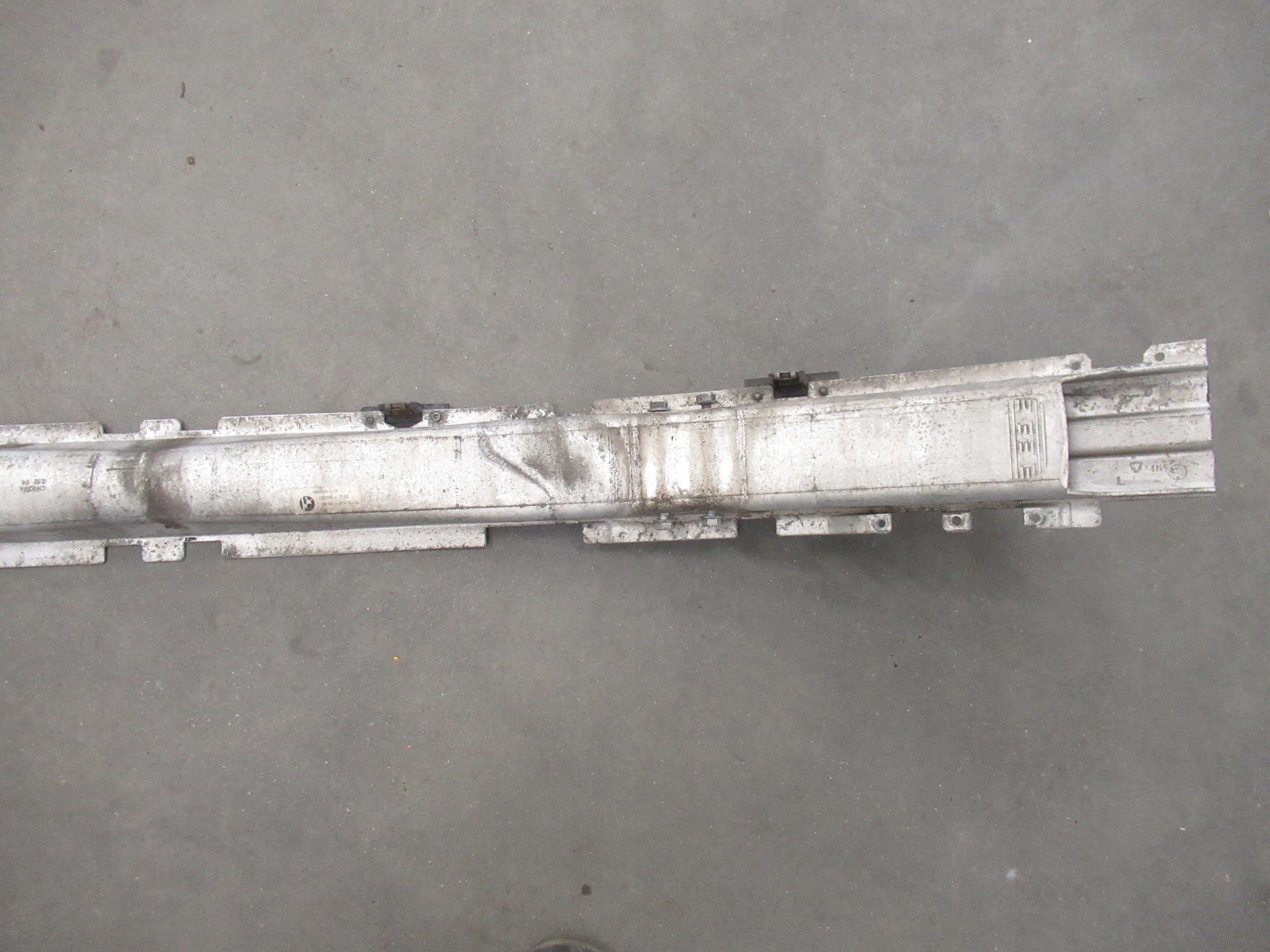 console sider front front of a bumper supports BMW 5 e60 e61 sedan Kombi