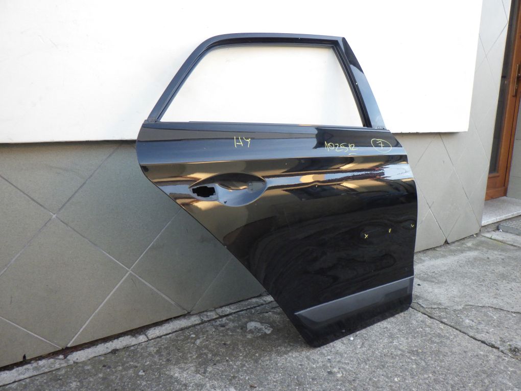HYUNDAI I20 II 2 14- door right rear.