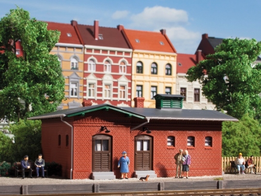 Auhagen 11384 , Nádražní toaleta , měřítko H0