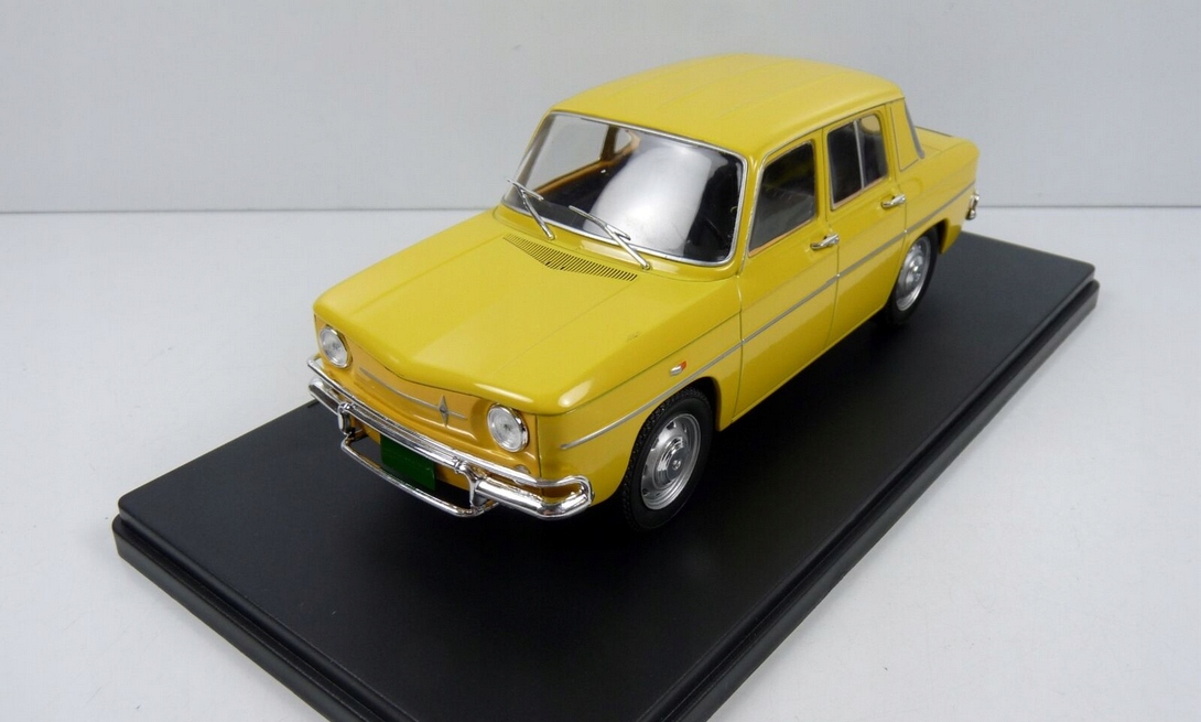 Renault 8 1965 1:24 Salvat MQ16