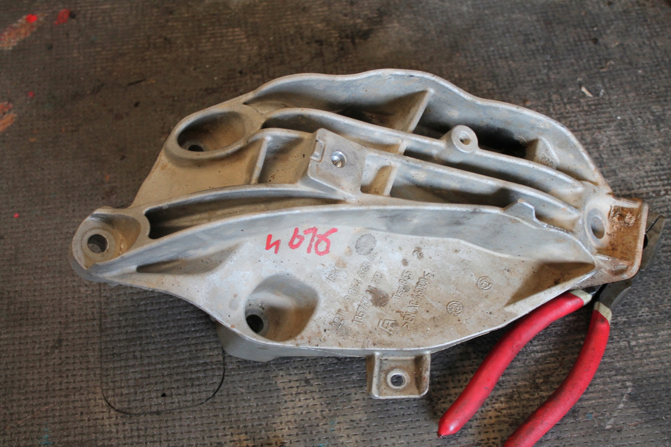 4616. Supporto BMW 9844633