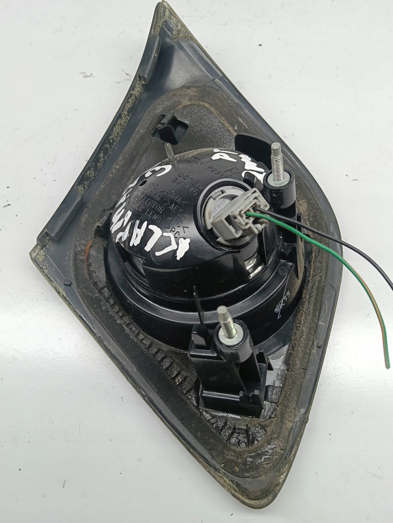 light bonnet rear right MAZDA 3 2005r