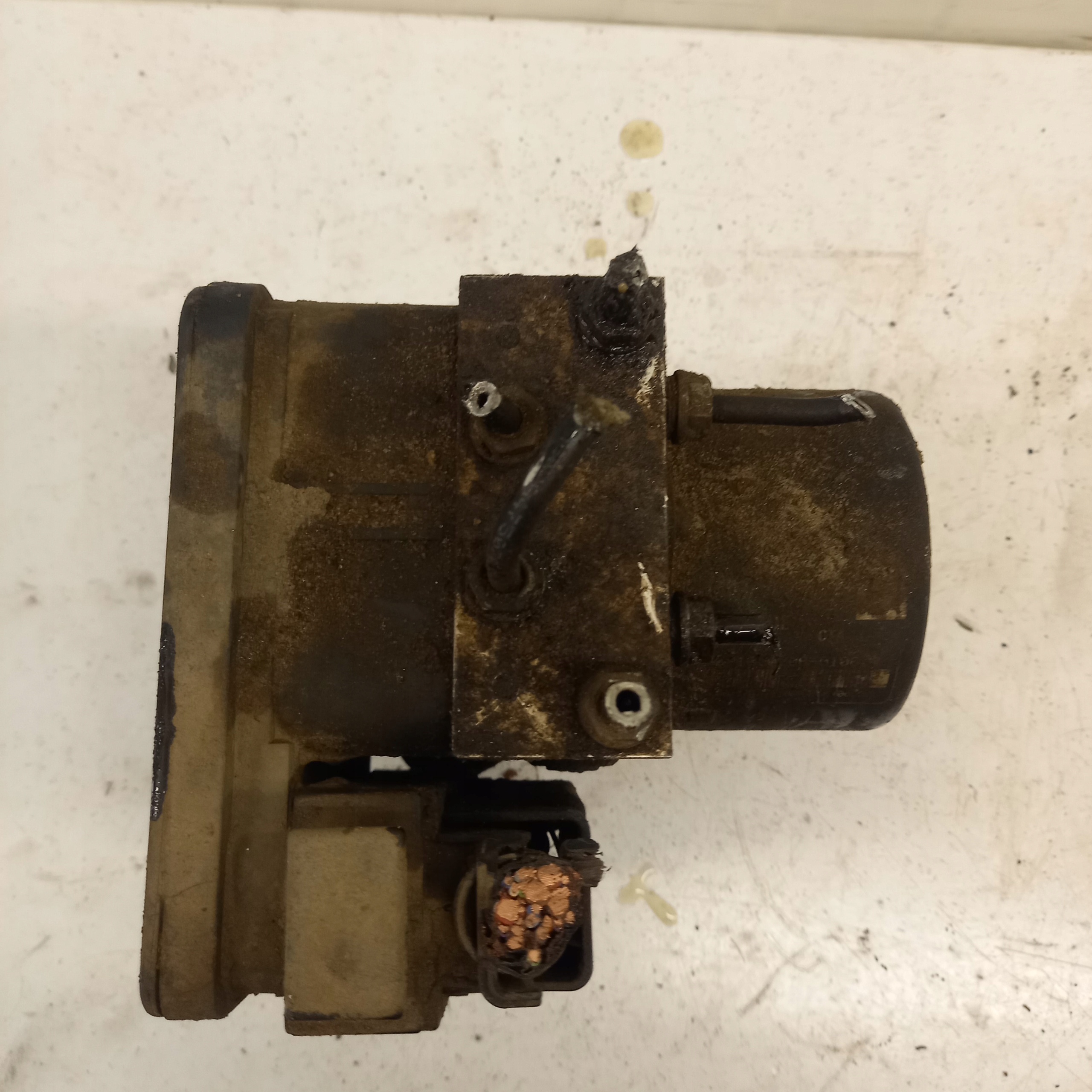 Pompa ABS VOLKSWAGEN GOLF 5 1.9 TDI 1K0907379K