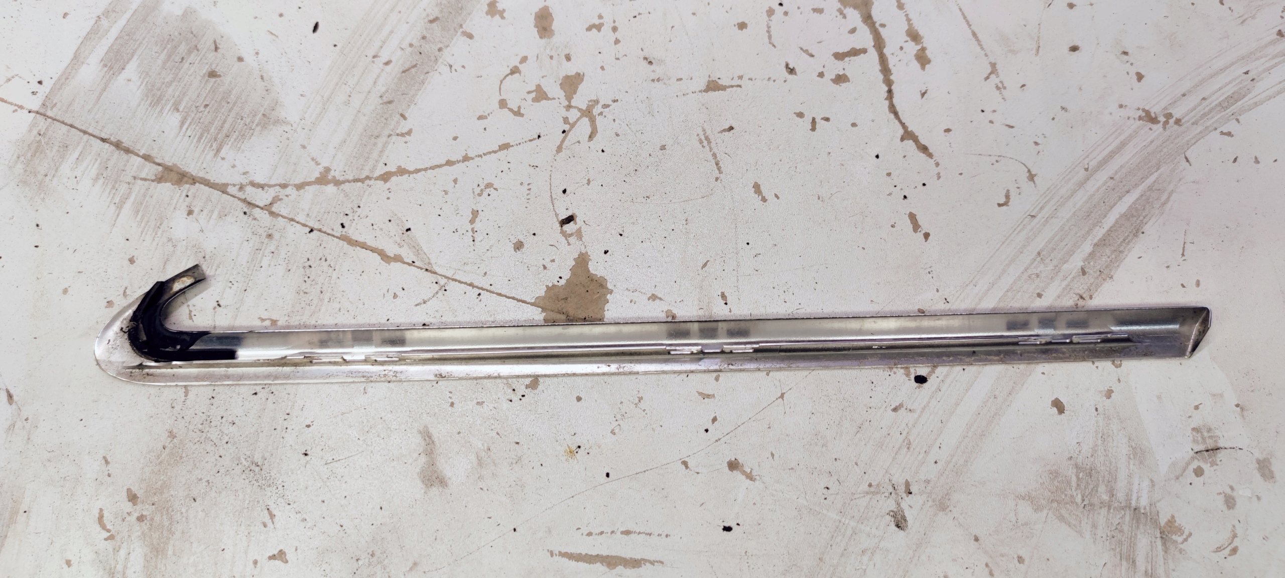 moulding windows CHROM left rear part AUDI A6 C7 4G5853345