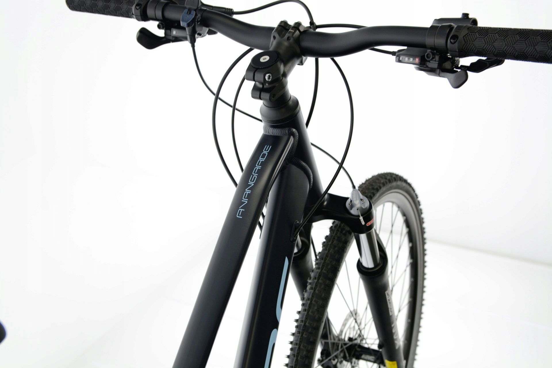 Rower 28'' Kands Avangarde Hydr D19 grafit 2024 NOWOŚĆ-Shimano CUES Hamulce tarczowe hydrauliczne