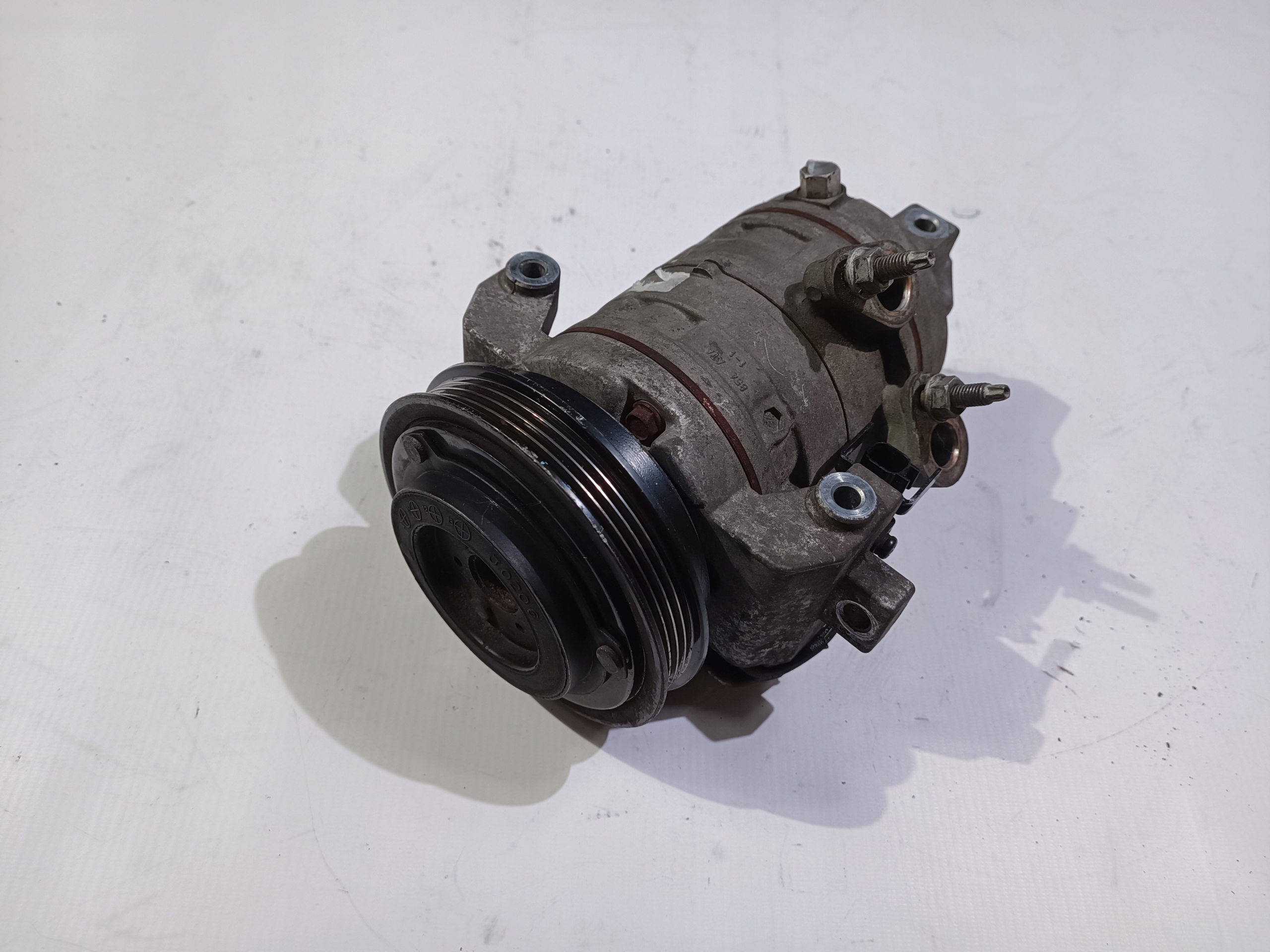 compressor; compressor of the air conditioning Ford Mustang V 3.7 2011-2014