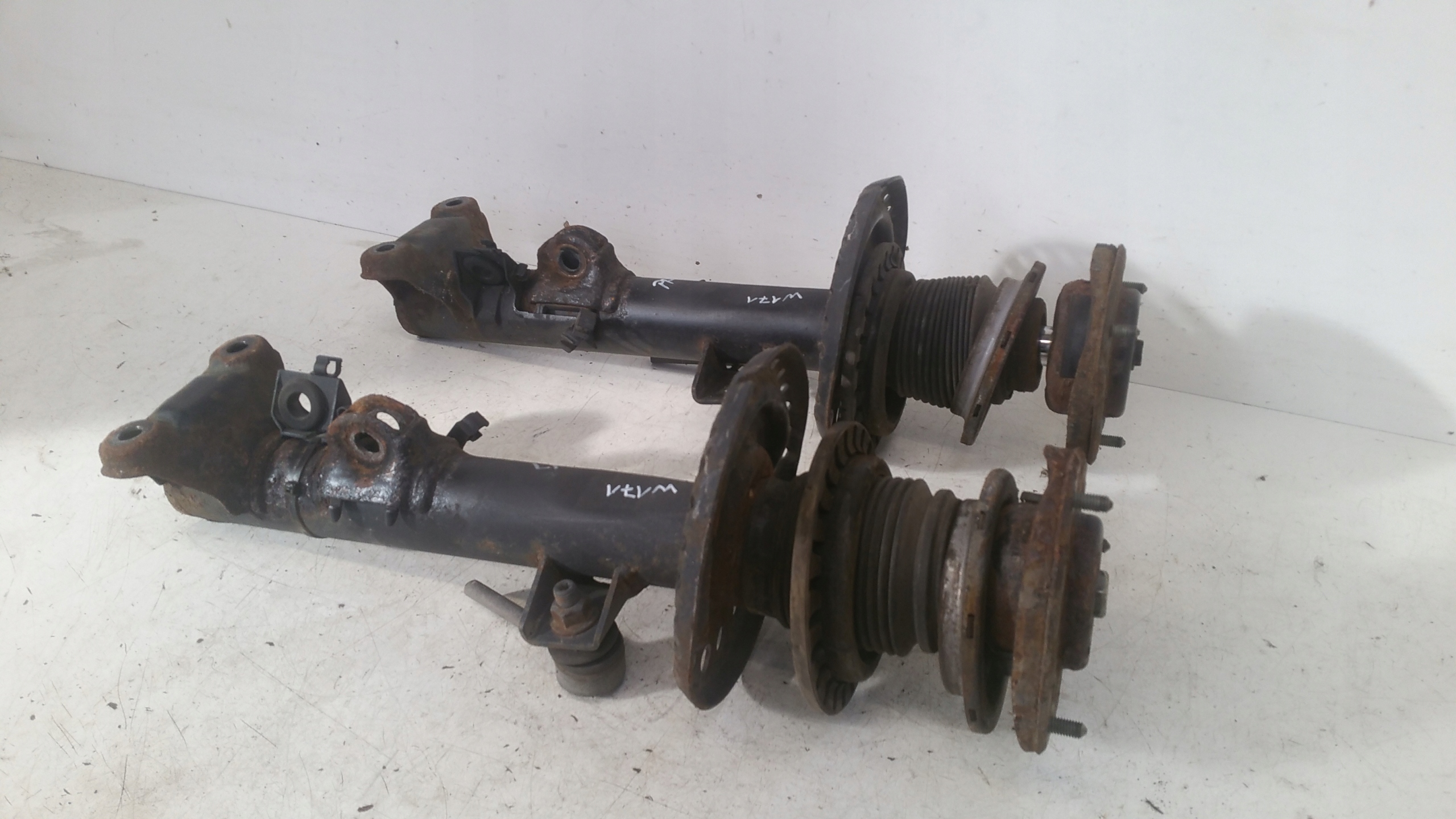 shock absorbers front para Mercedes W171