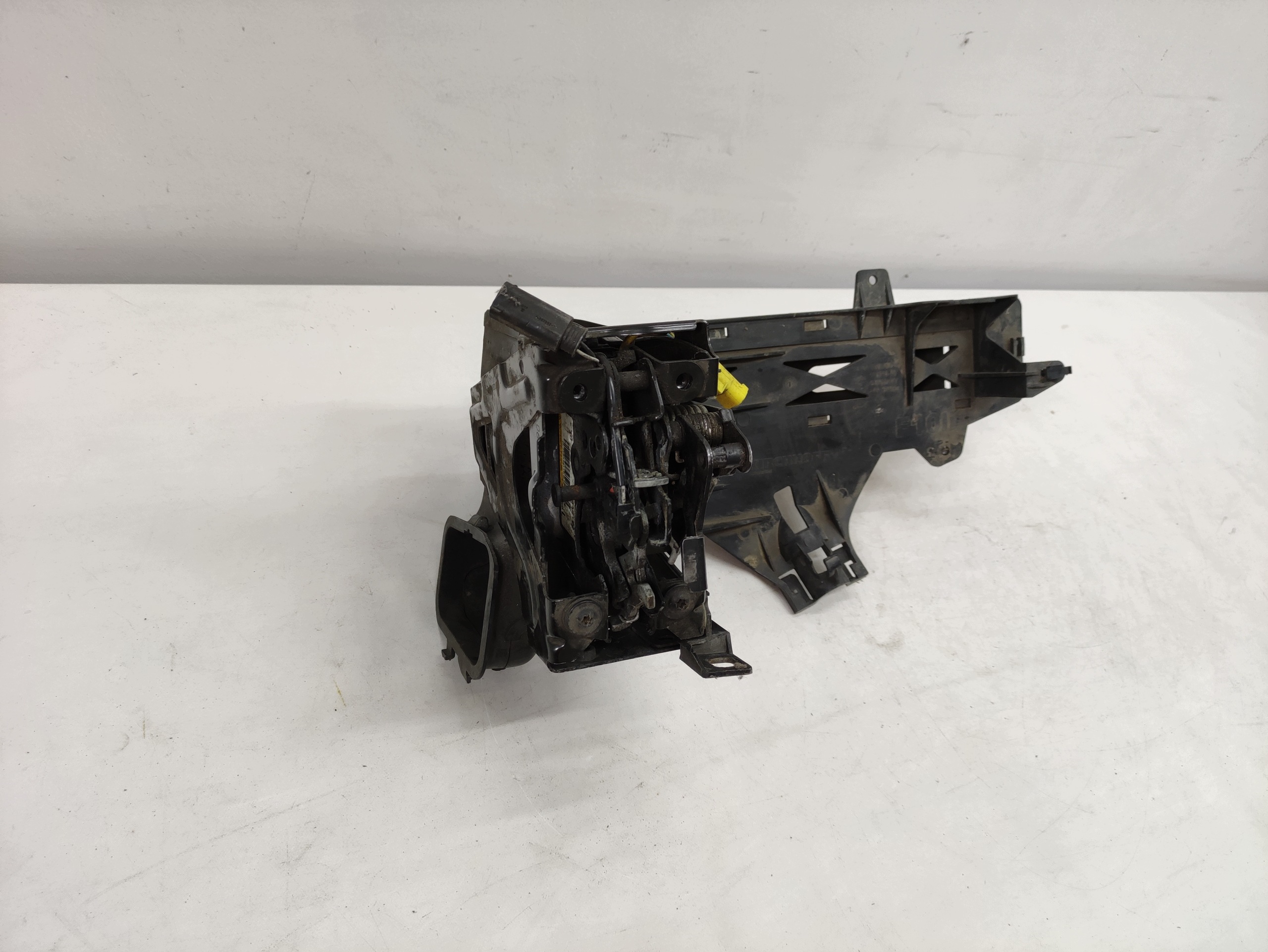 BMW 5 V F10 F11 09- support panel for radiators OKULAR left front original