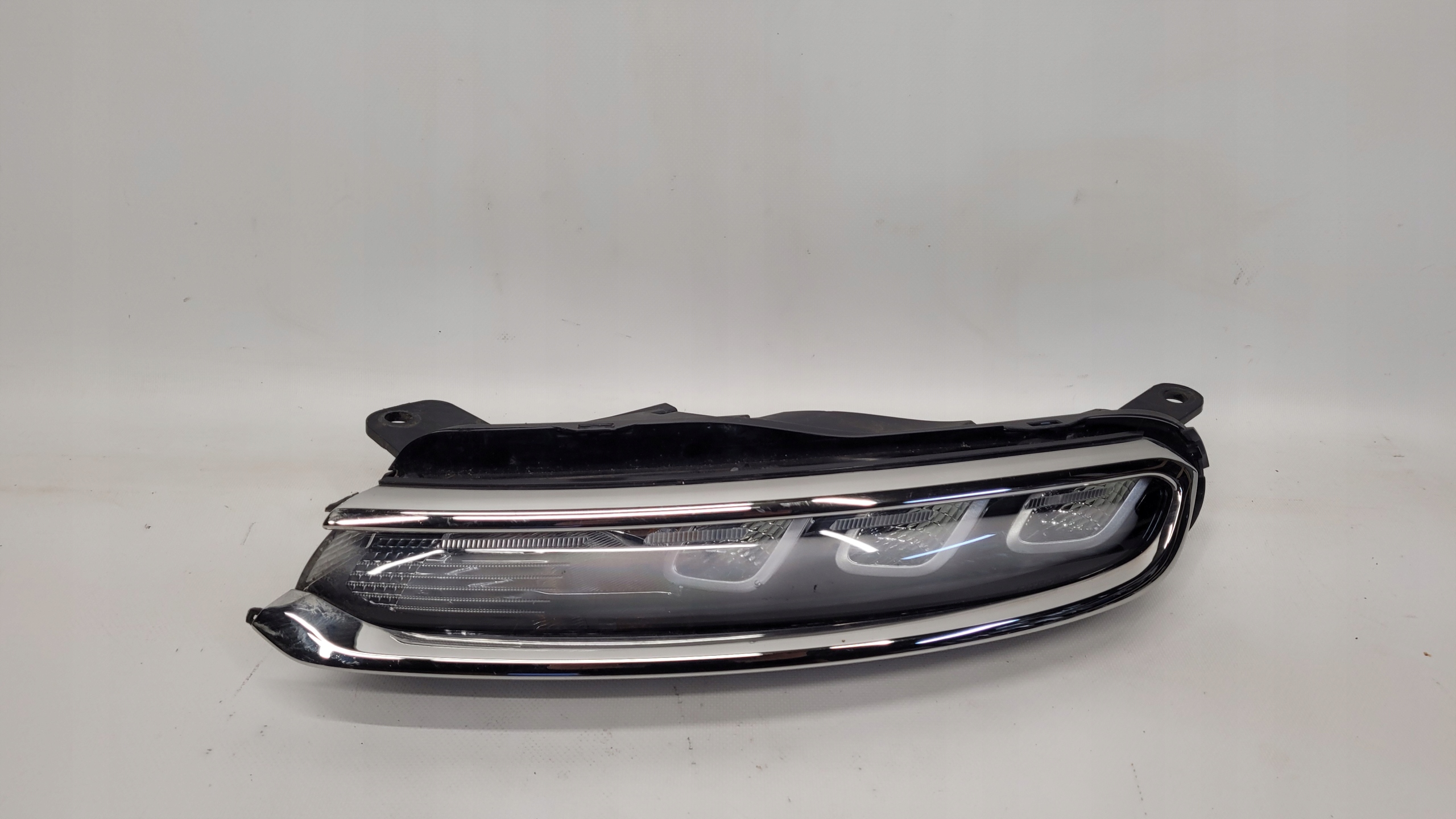 CITROEN C3 III LIFT галогенный светодиод левый.