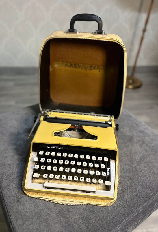 Zabytkowa Maszyna do pisania Torpedo 1970