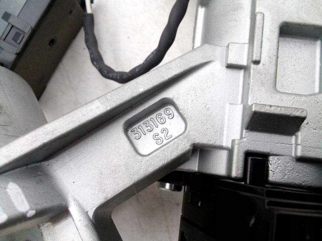 Opel Insignia A ignition z kluczykiem 25799293
