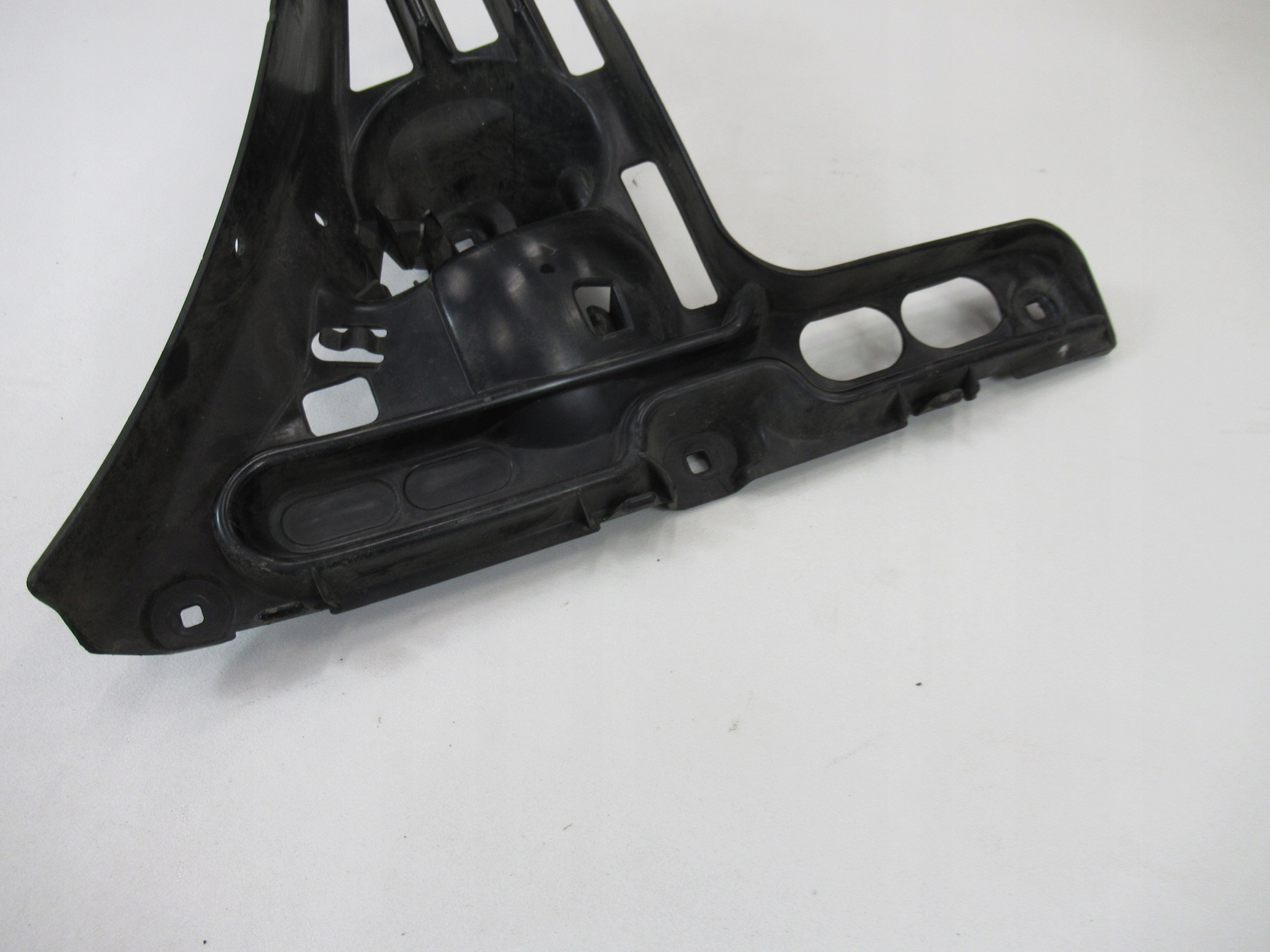 console bumper bracket right rear part BMW e63 e64
