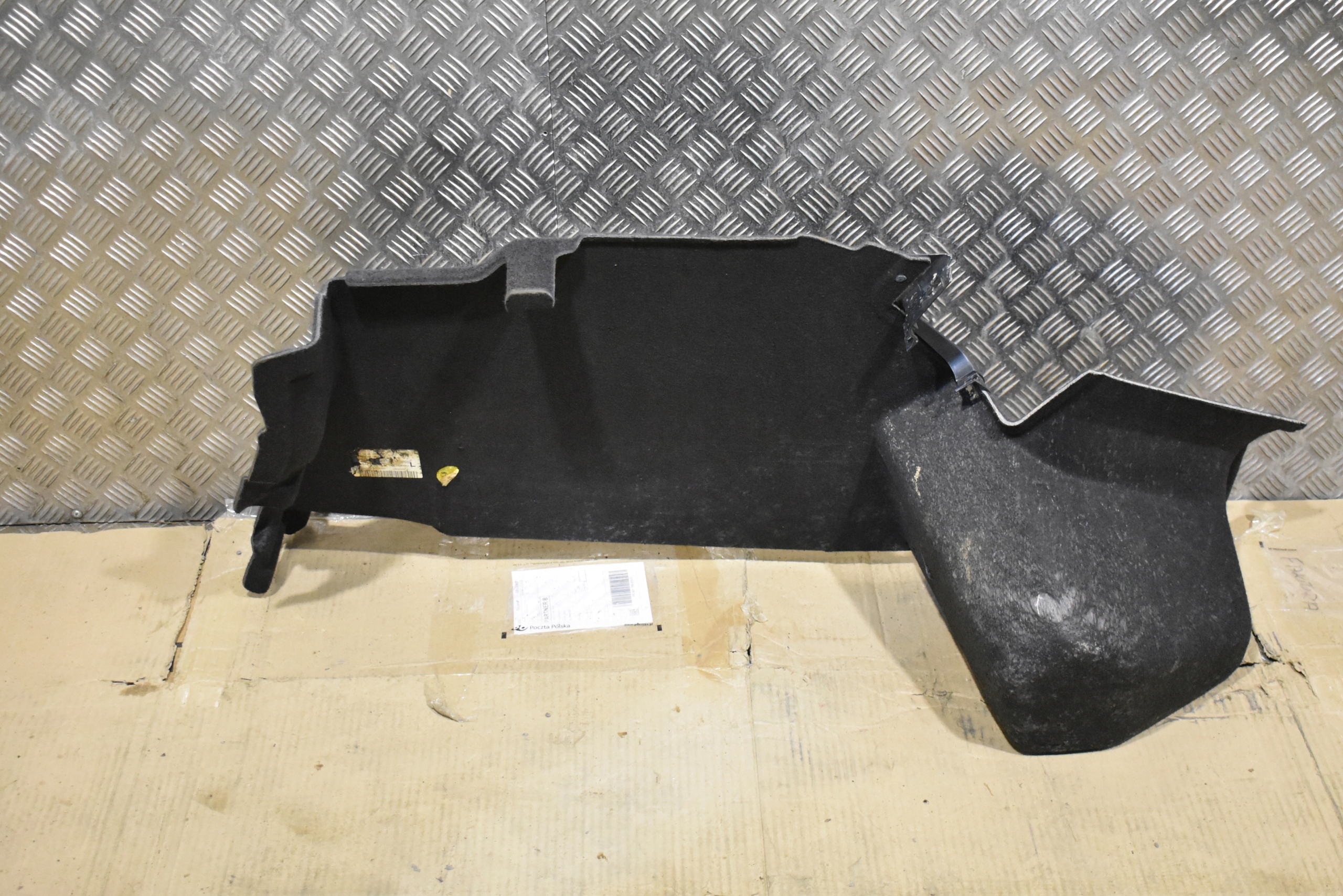 boot upholstery left PORSCHE TAYCAN 1