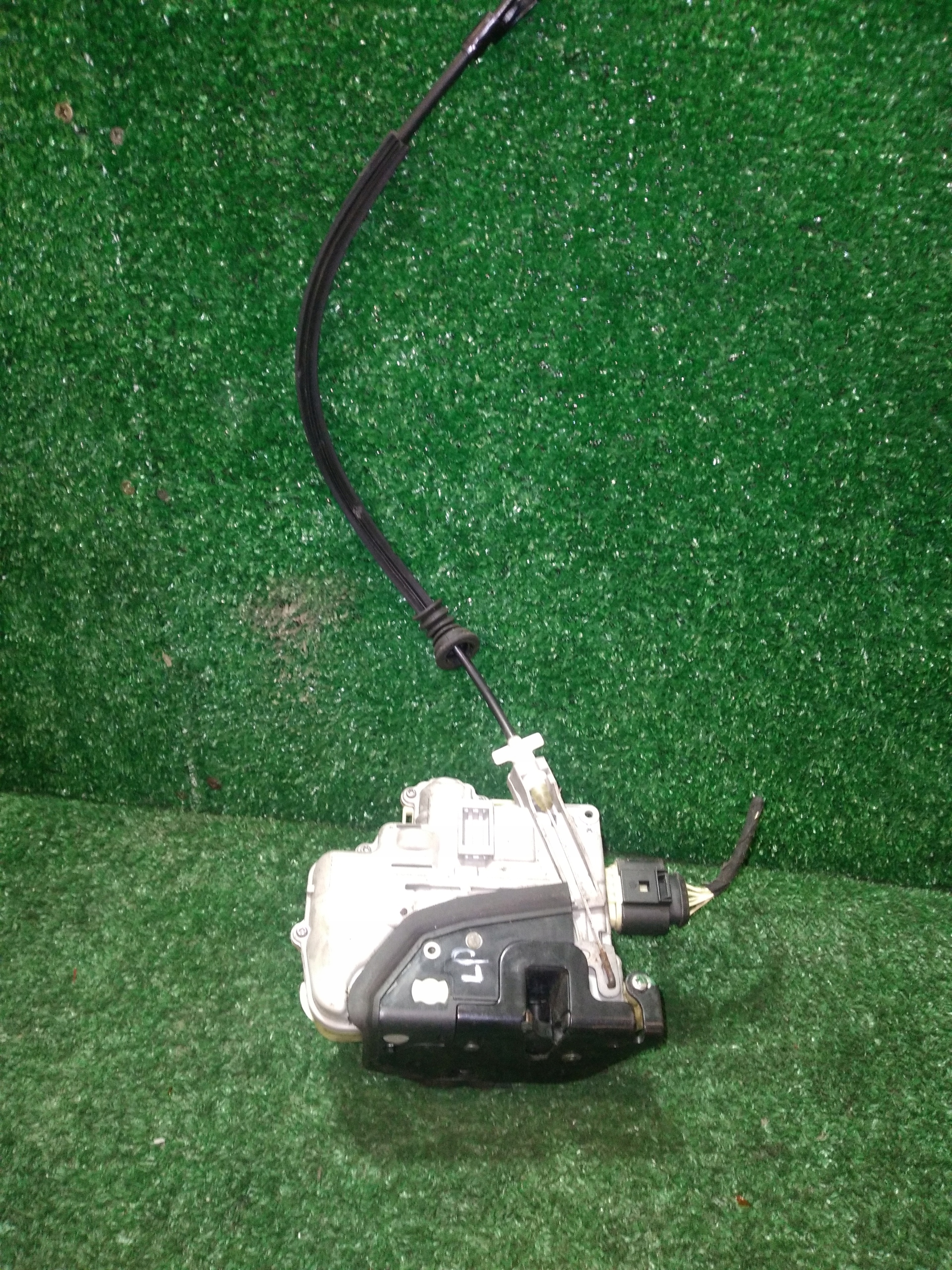 lock door left front VOLKSWAGEN PASSAT B6