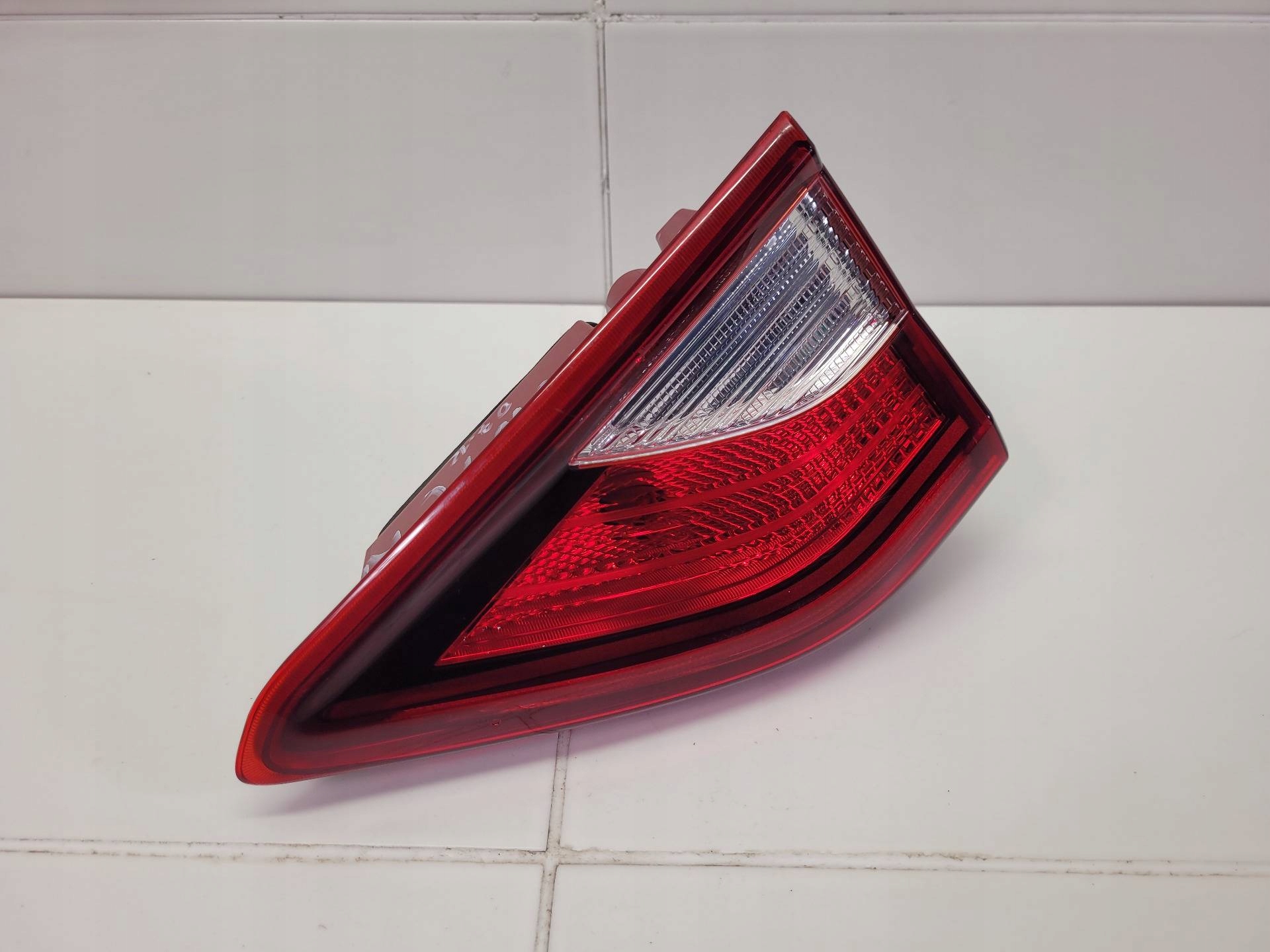 light rear to the bonnet right side Kia Stonic 2018 34764
