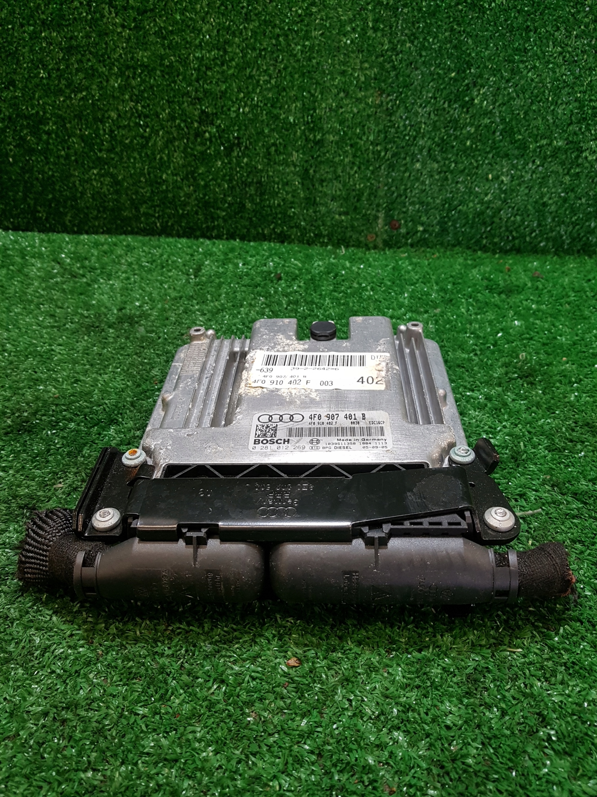 computer of the engine control unit AUDI A6-C6 4F0907401B 4F0910402F 0281012269