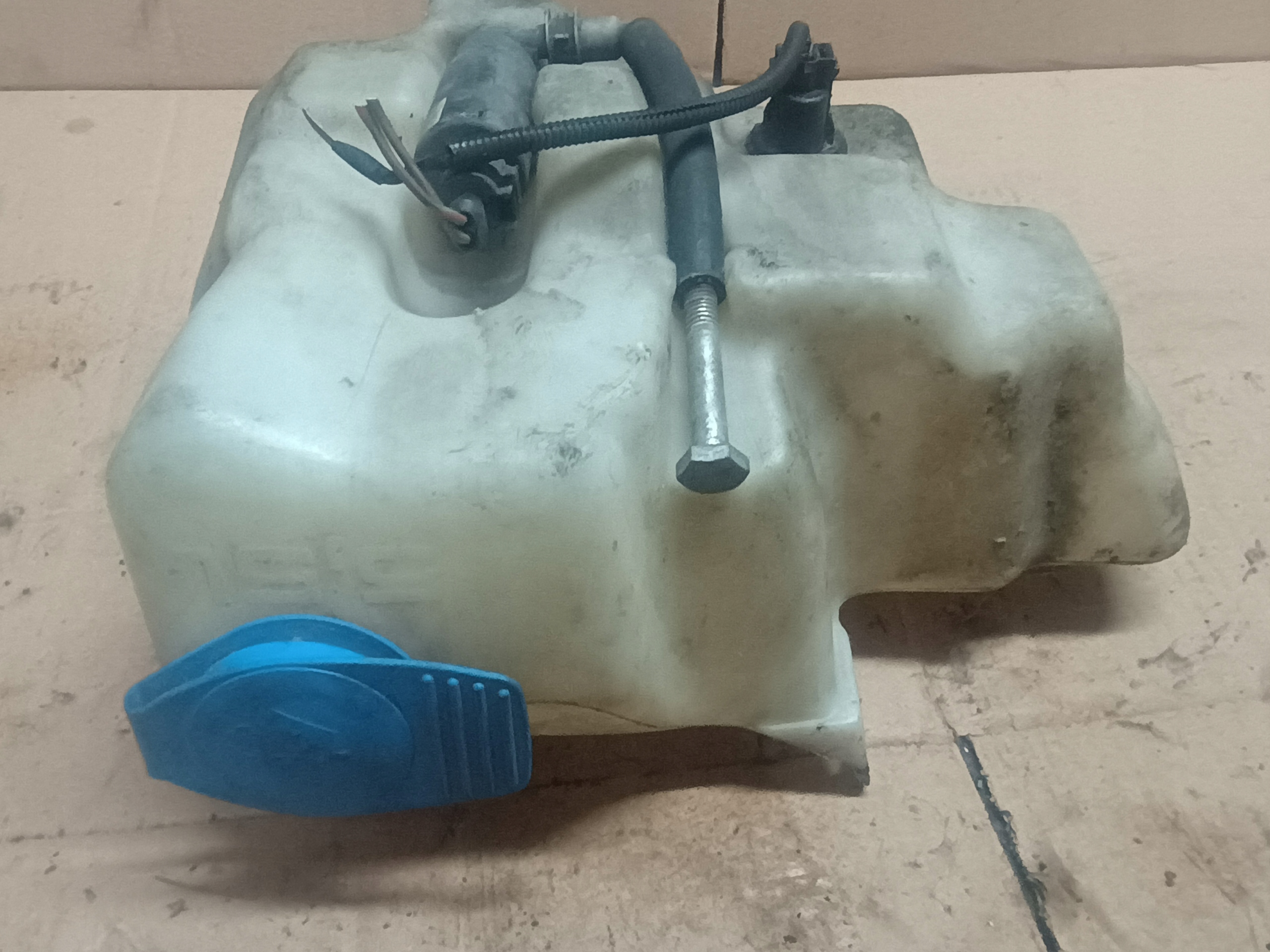 washer fluid tank pump 1J0955453 VW
