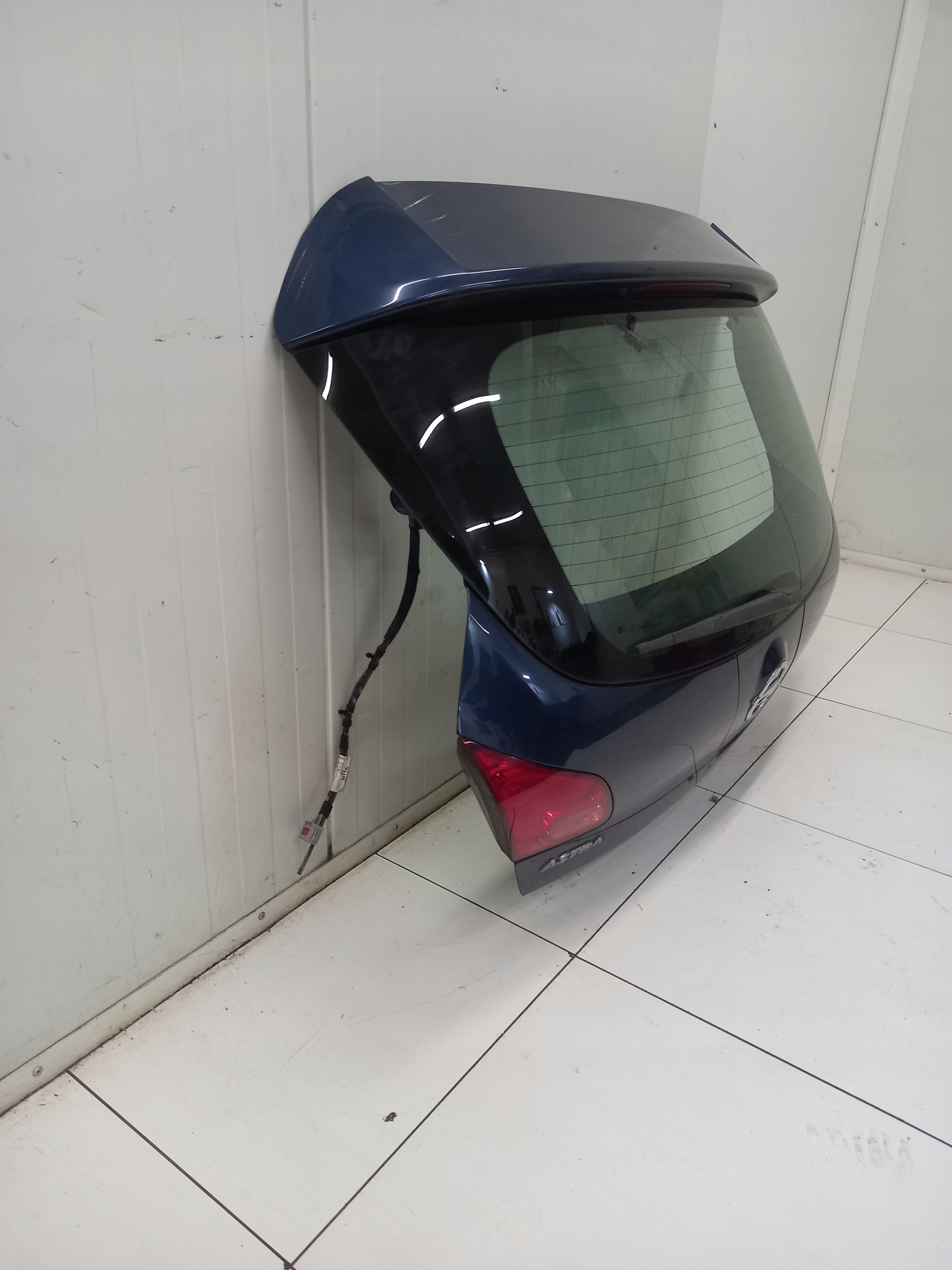 boot doors rear part OPEL ASTRA J 2010