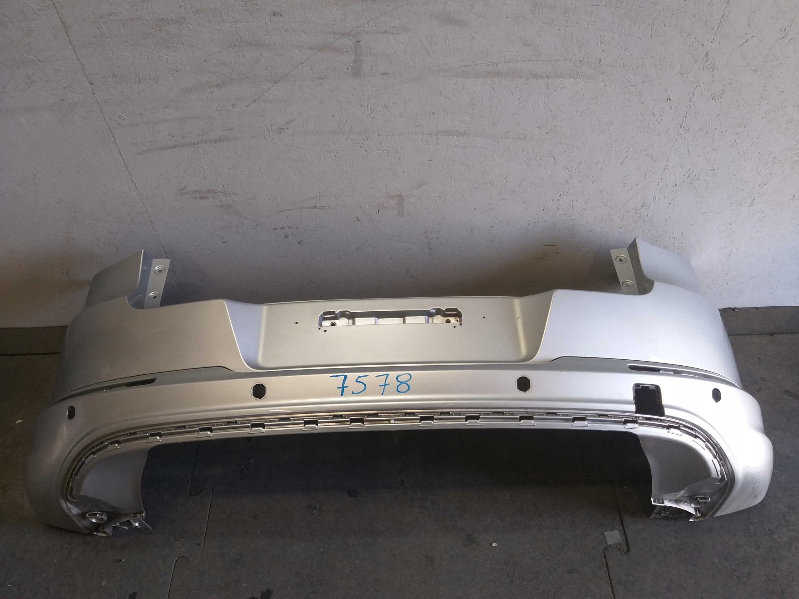 BUMPER REAR PART VW TIGUAN R LINE 10