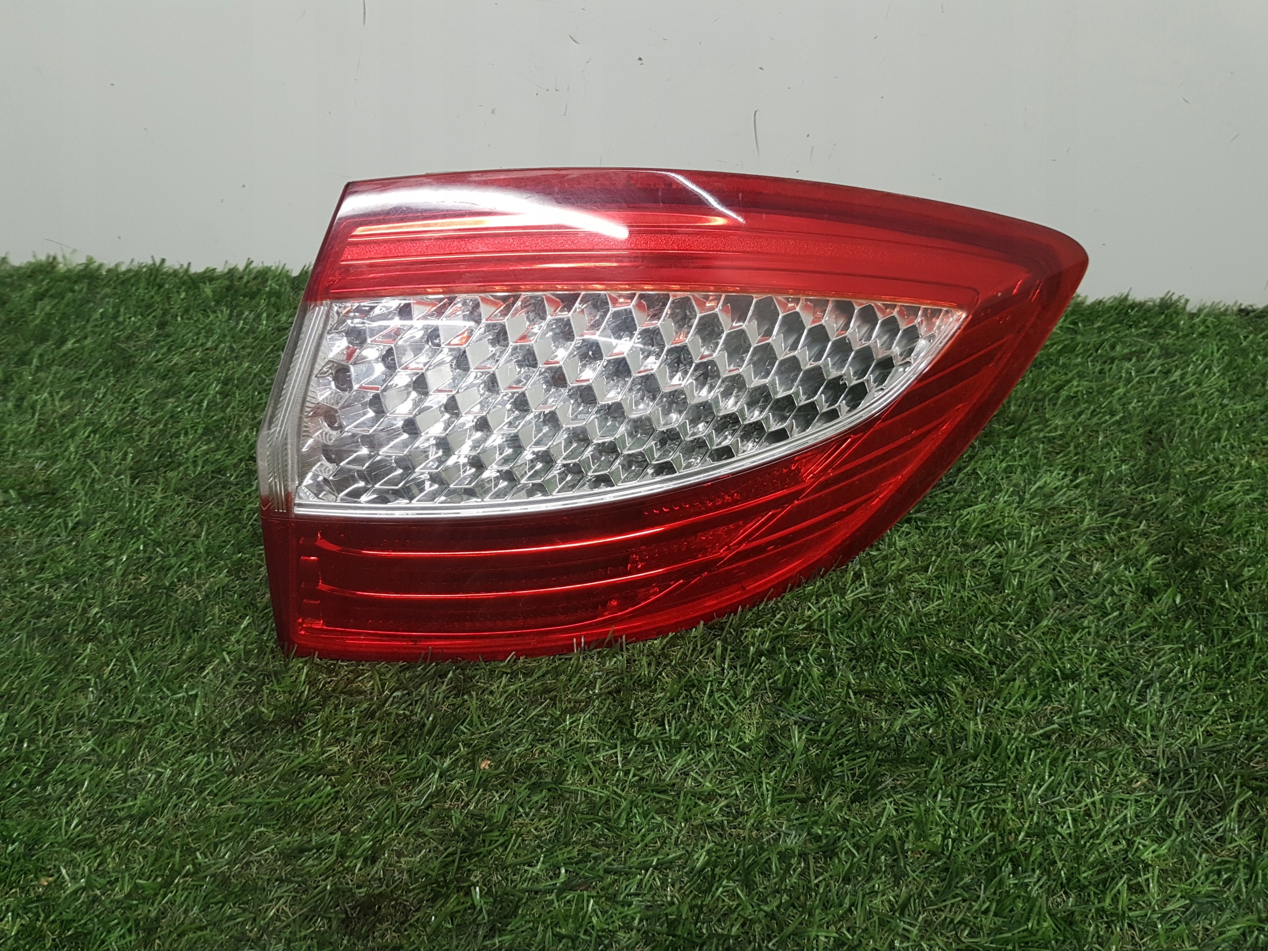 light right rear FORD MONDEO MK 4