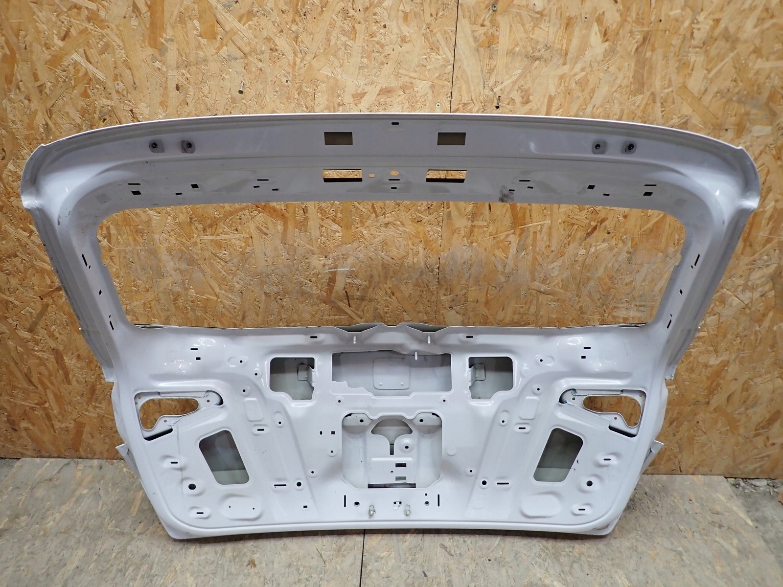 boot door cover boot SEAT ATECA 575 2016