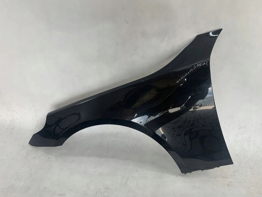 BMW 5 V E60 E61 03-10r fender left