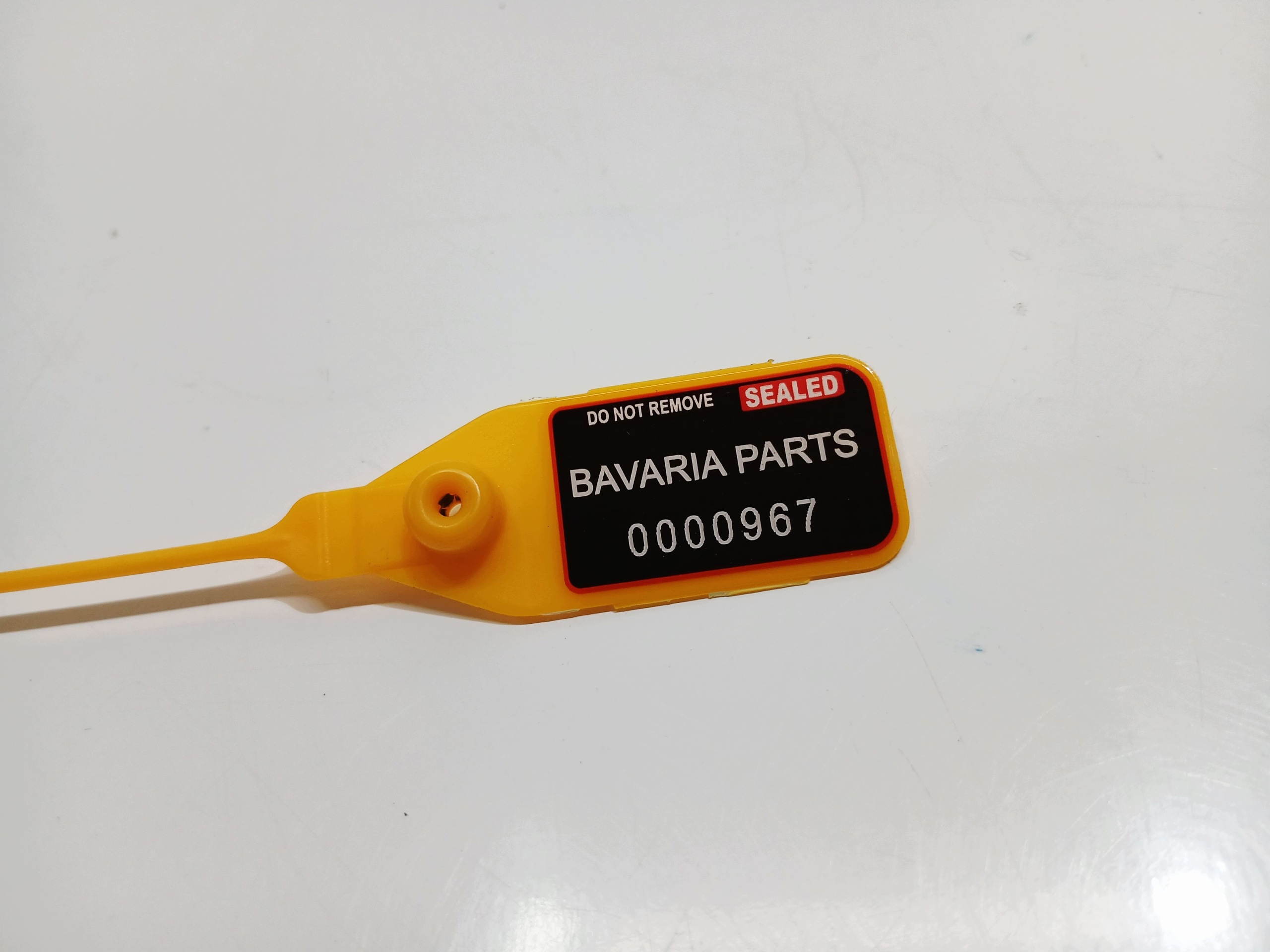 držák stěny předního BMW E60 E61 OE 7033741 (0000967)
