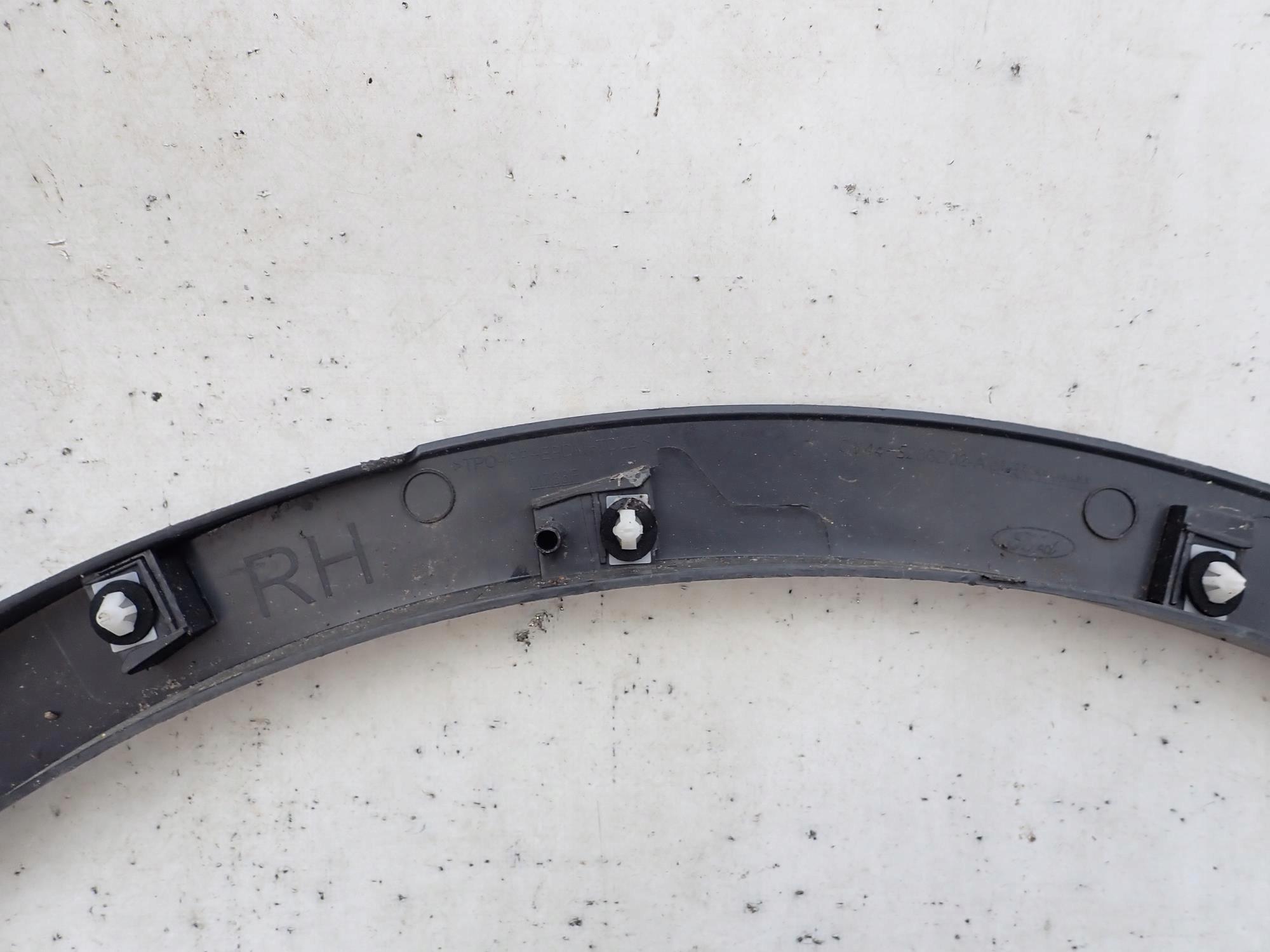 FORD KUGA II 2 MK2 13-19 moulding cap right rear part