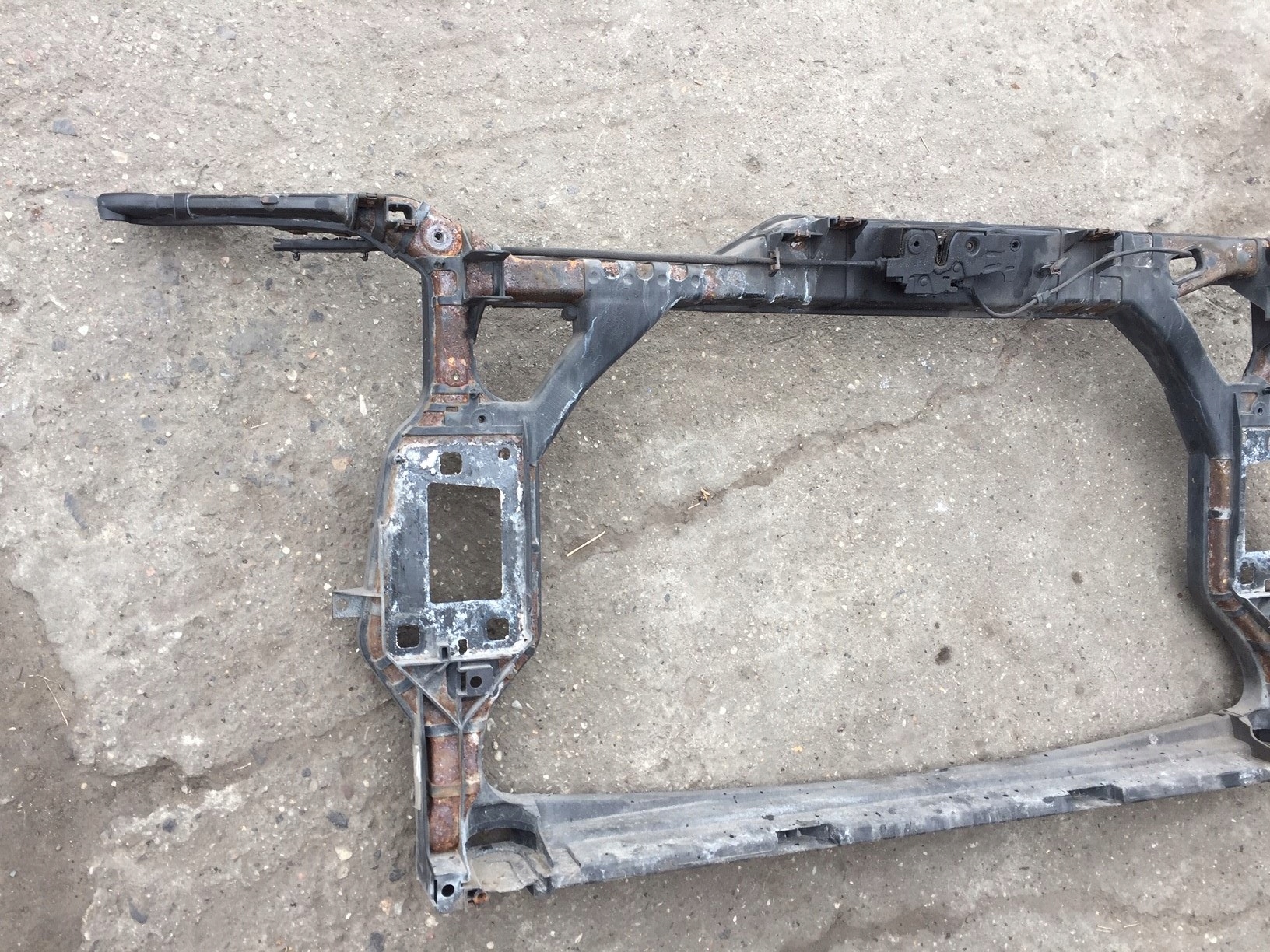 AUDI A5 A4 B8 pillar frame front 8K0805594J