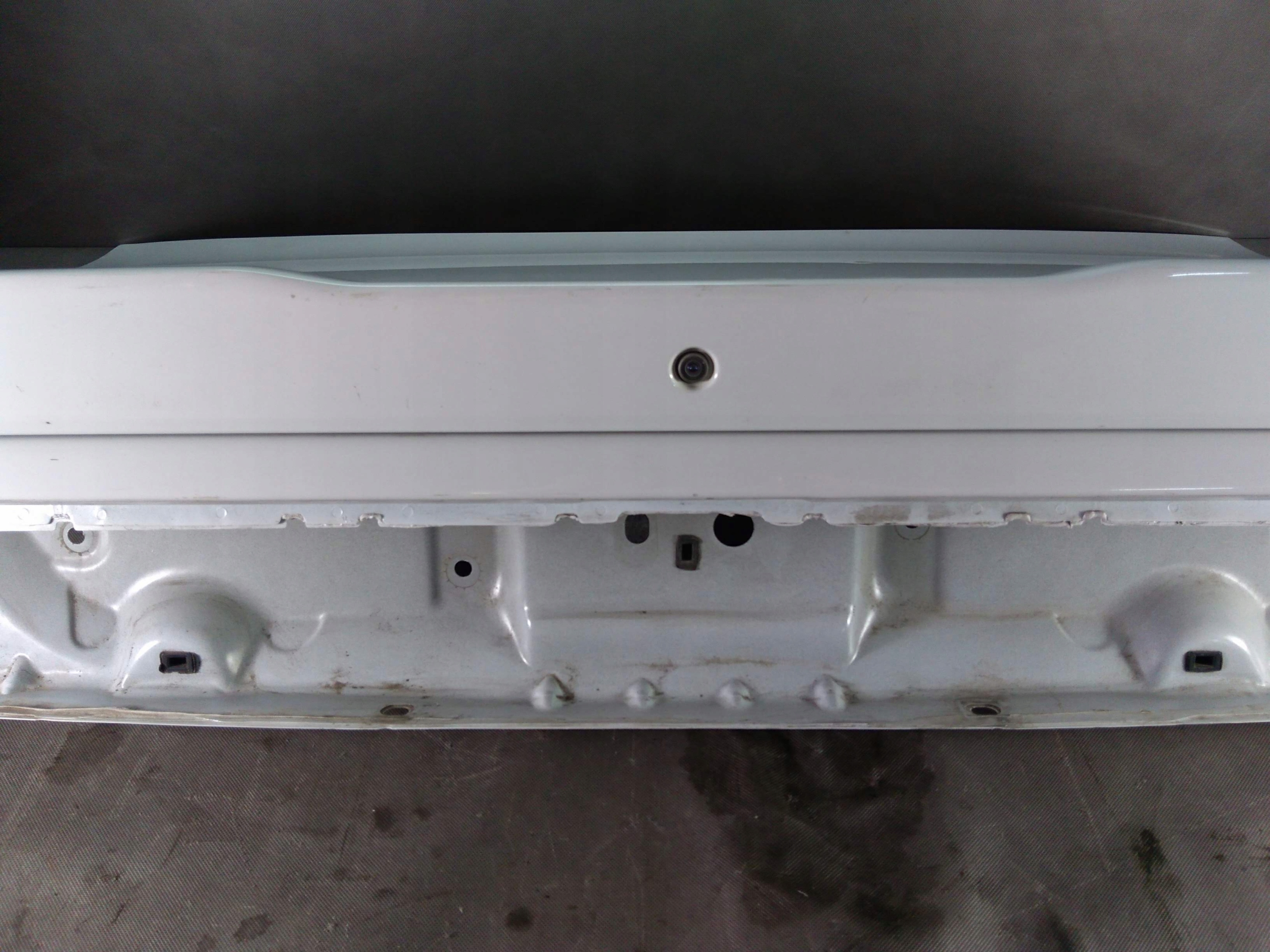 Dodge Challenger 15+ trunk door boot kamera spoile