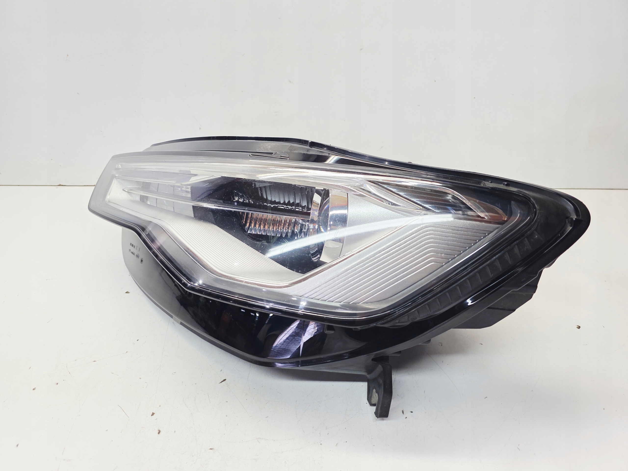 REFLEKTOR light left front BI XENON LED AUDI A6 C7 LIFT 4G0941043F EU 46/25