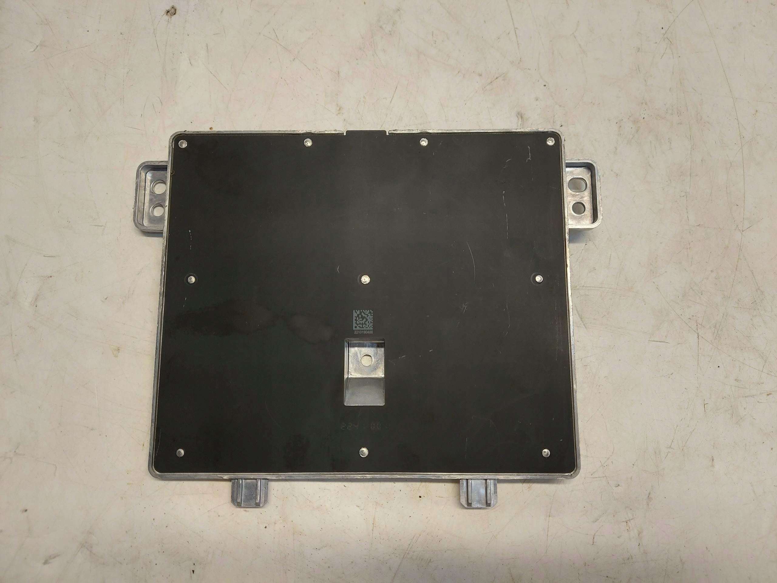 TESLA MODEL Y 2022r modulo ladowania ladowarka indukcyjna 1755100-00-d
