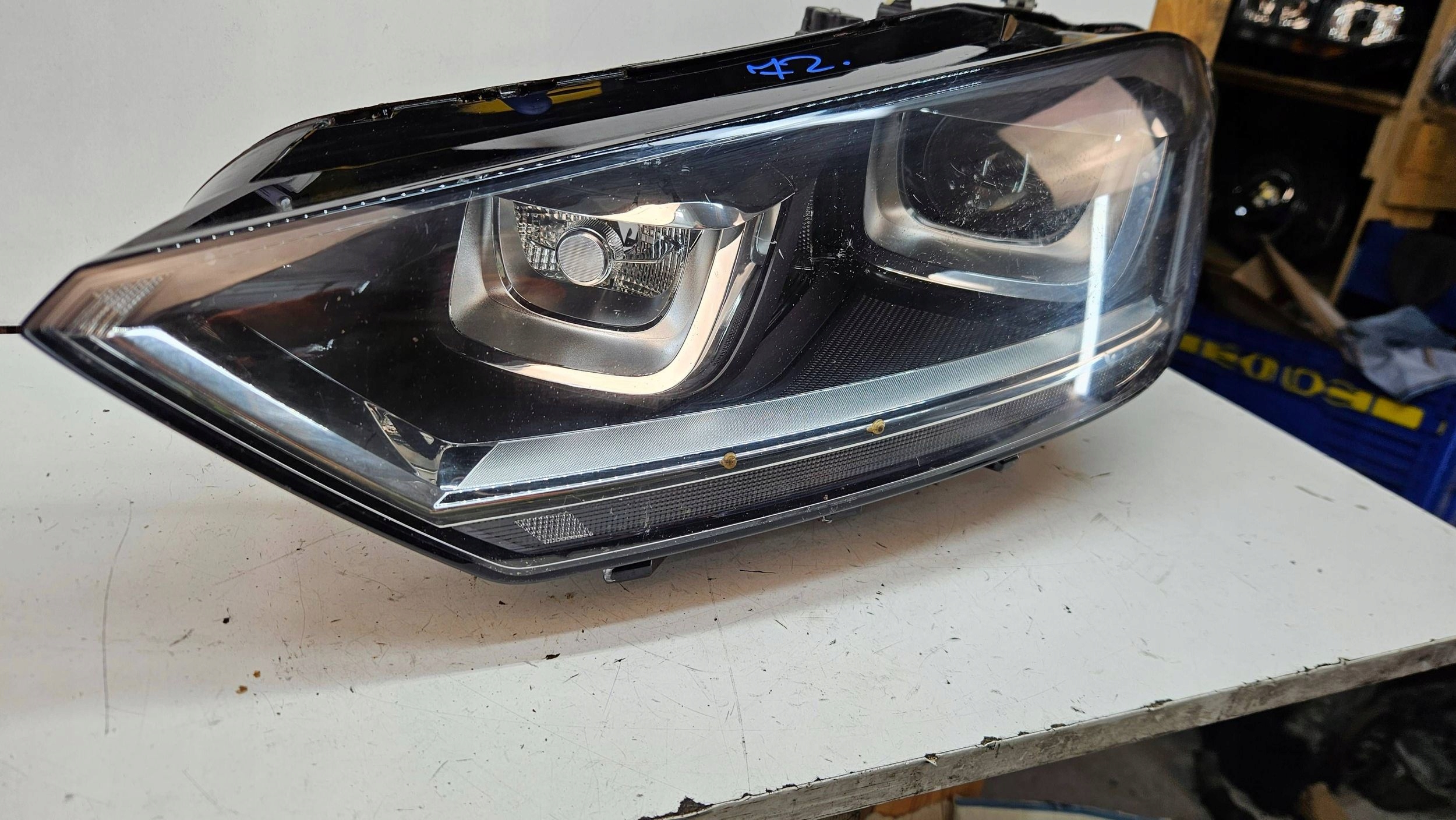 Volkswagen Golf Sportsvan 510 517 xenon left light front front reflektor