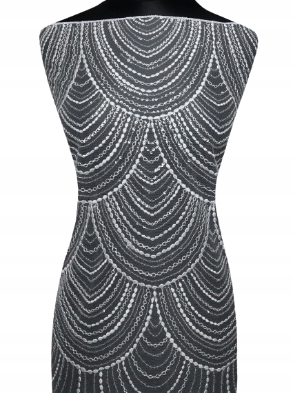 Výšivka na tylu HT-58 vzor 172 x 180 cm bílá flitry materiál