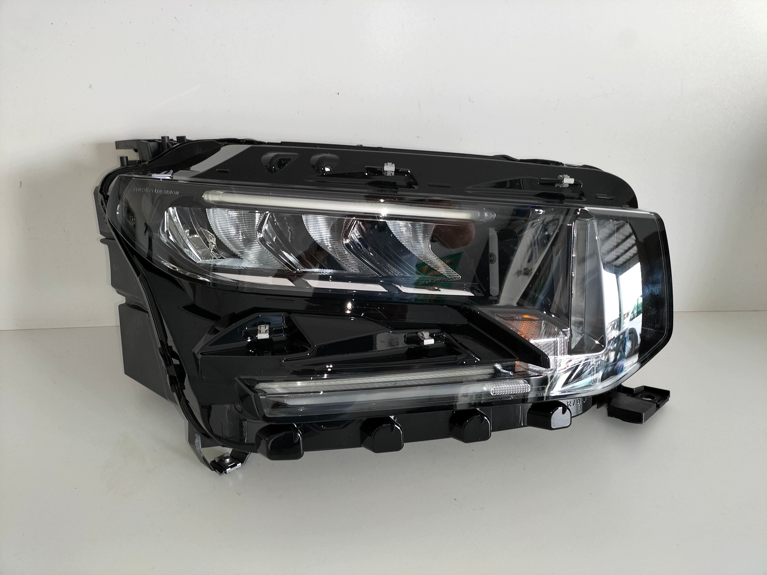 light front reflektor right CITROEN C3 IV e-C3 24- FULL LED