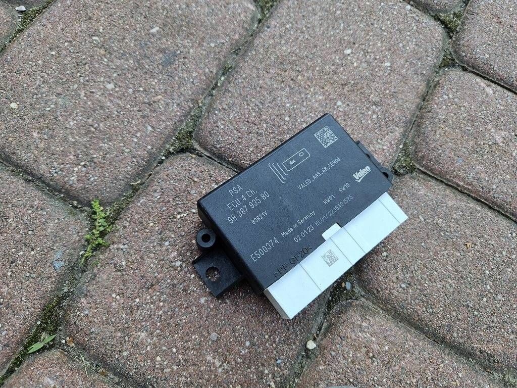 modulo Centralina czujnikow parcheggio PDC Opel Corsa F 9838793580