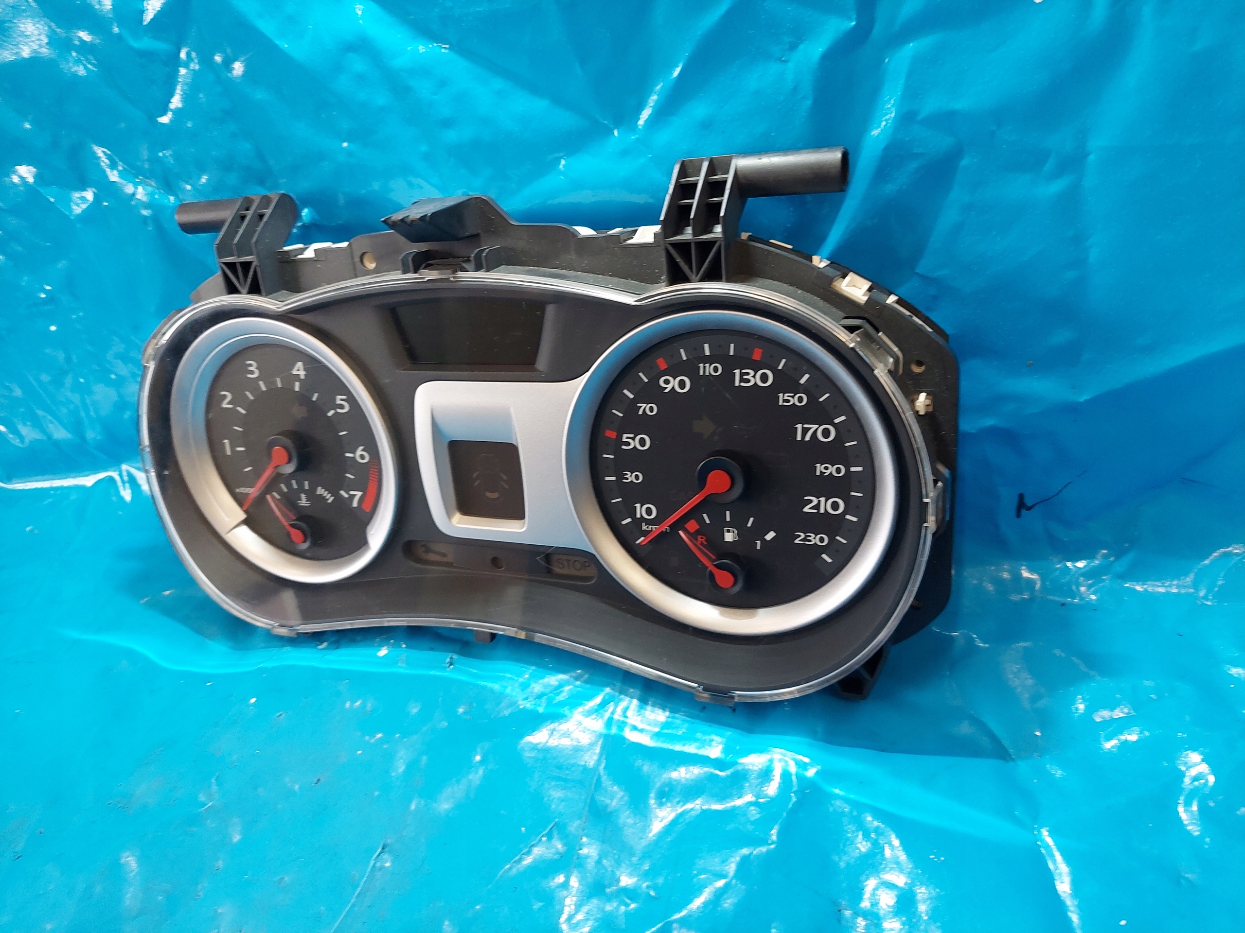 dials clock CLIO 3 1.6 16V 8200628775H