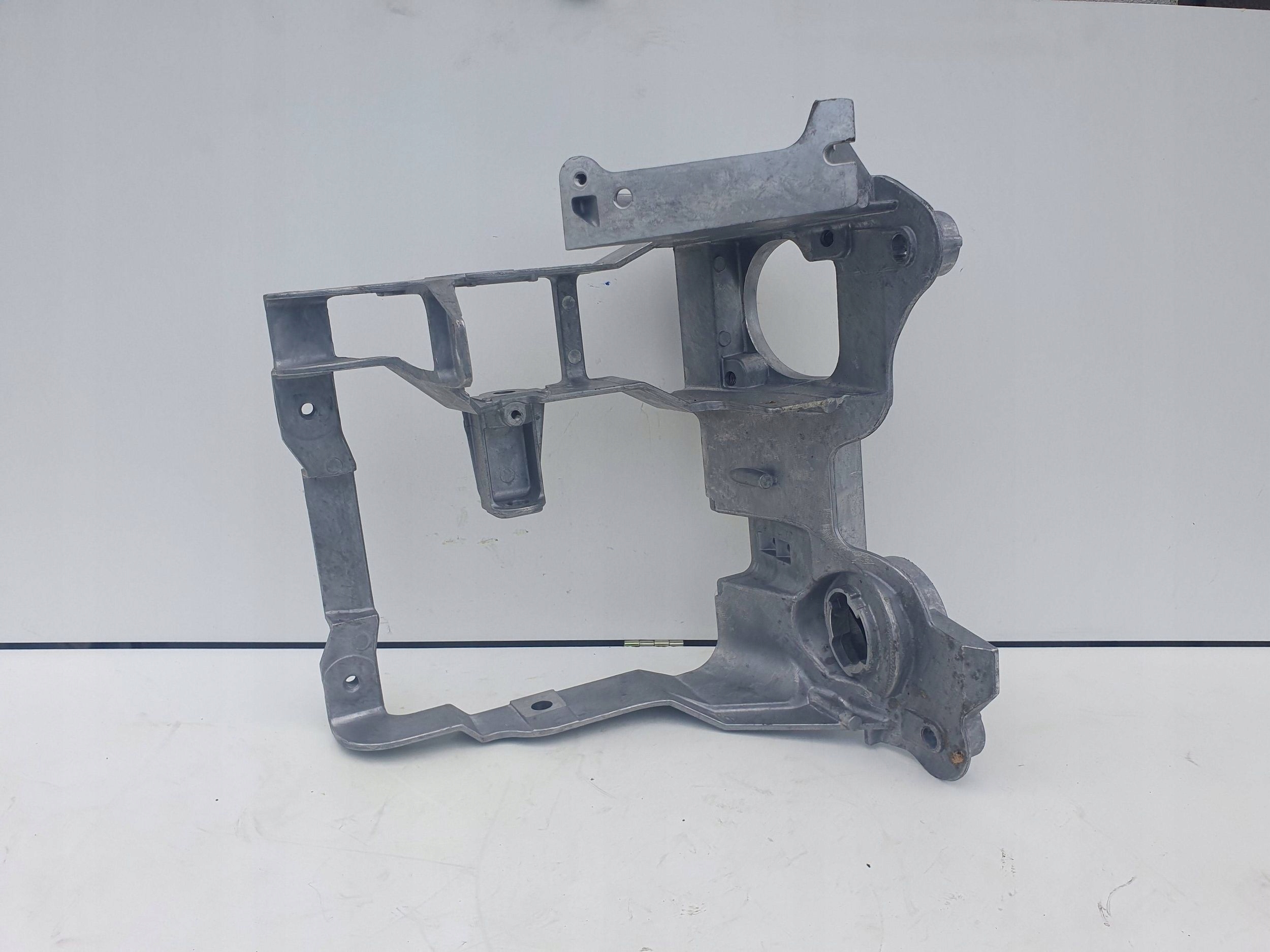 Audi Q5 8K1 Support plaque Support pedalu Frein