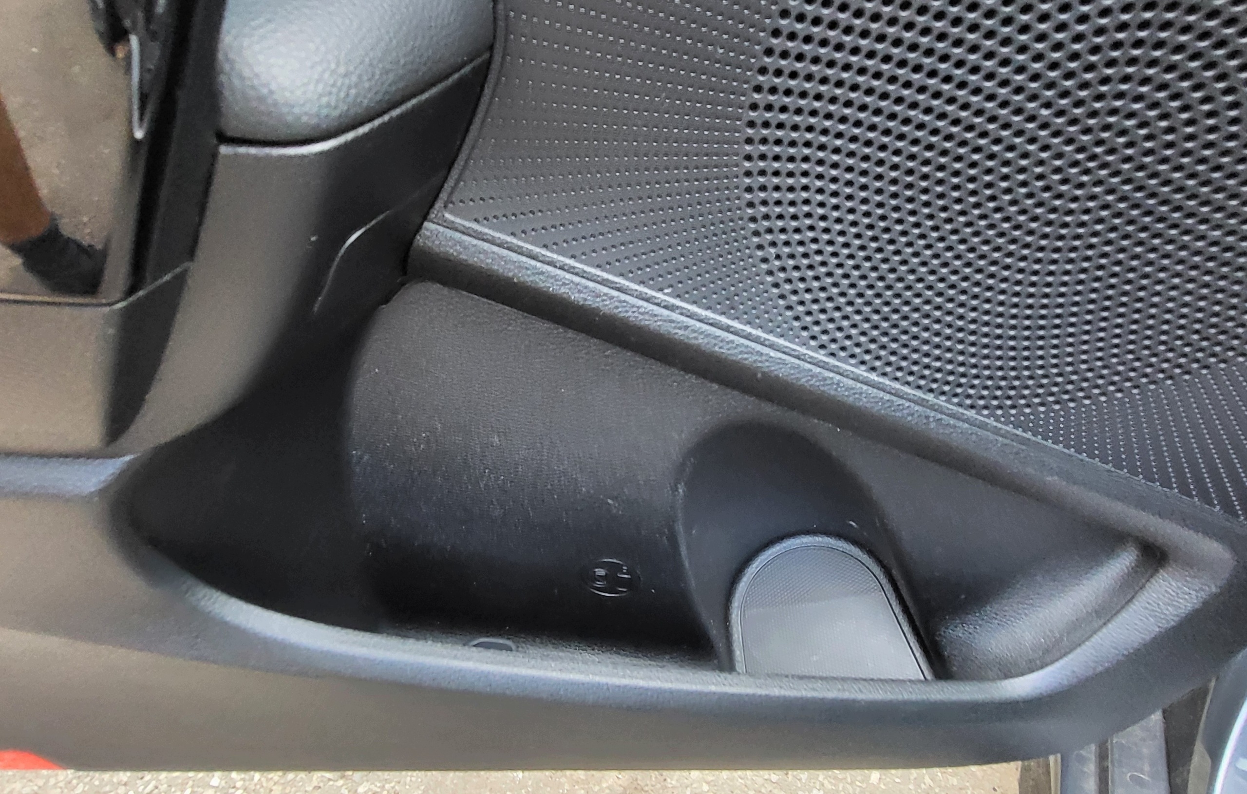 side upholstery door left front driver´s DEKOR KIA PROCEED III OE EUROPA