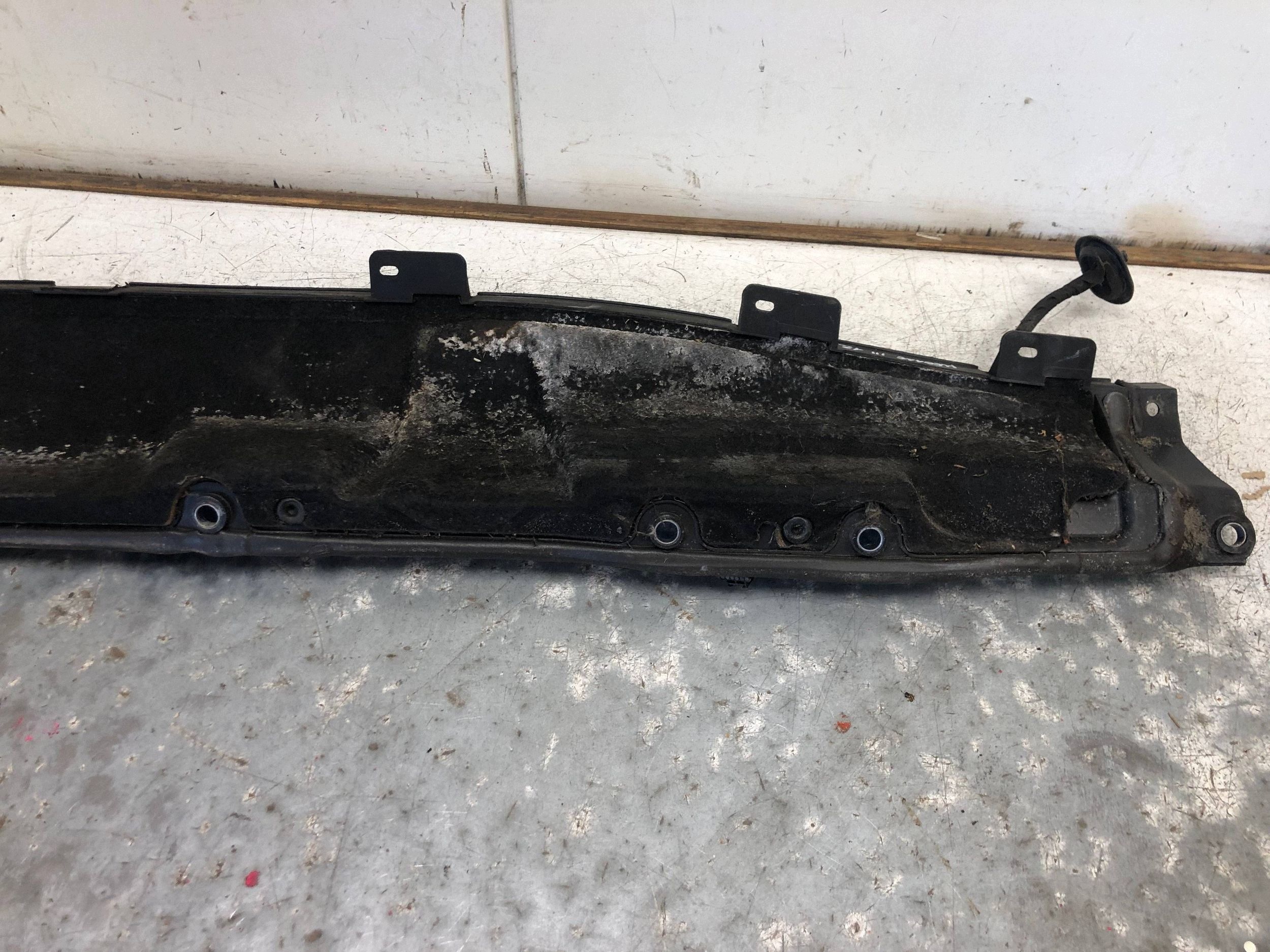 torpedo lower RENAULT MEGANE III 668101847R