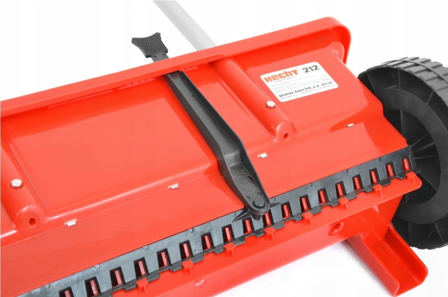 SIEWNIK ROZSIEWACZ NASIONA NAWÓZ PIASEK HECHT 212 Pojemność 12 l