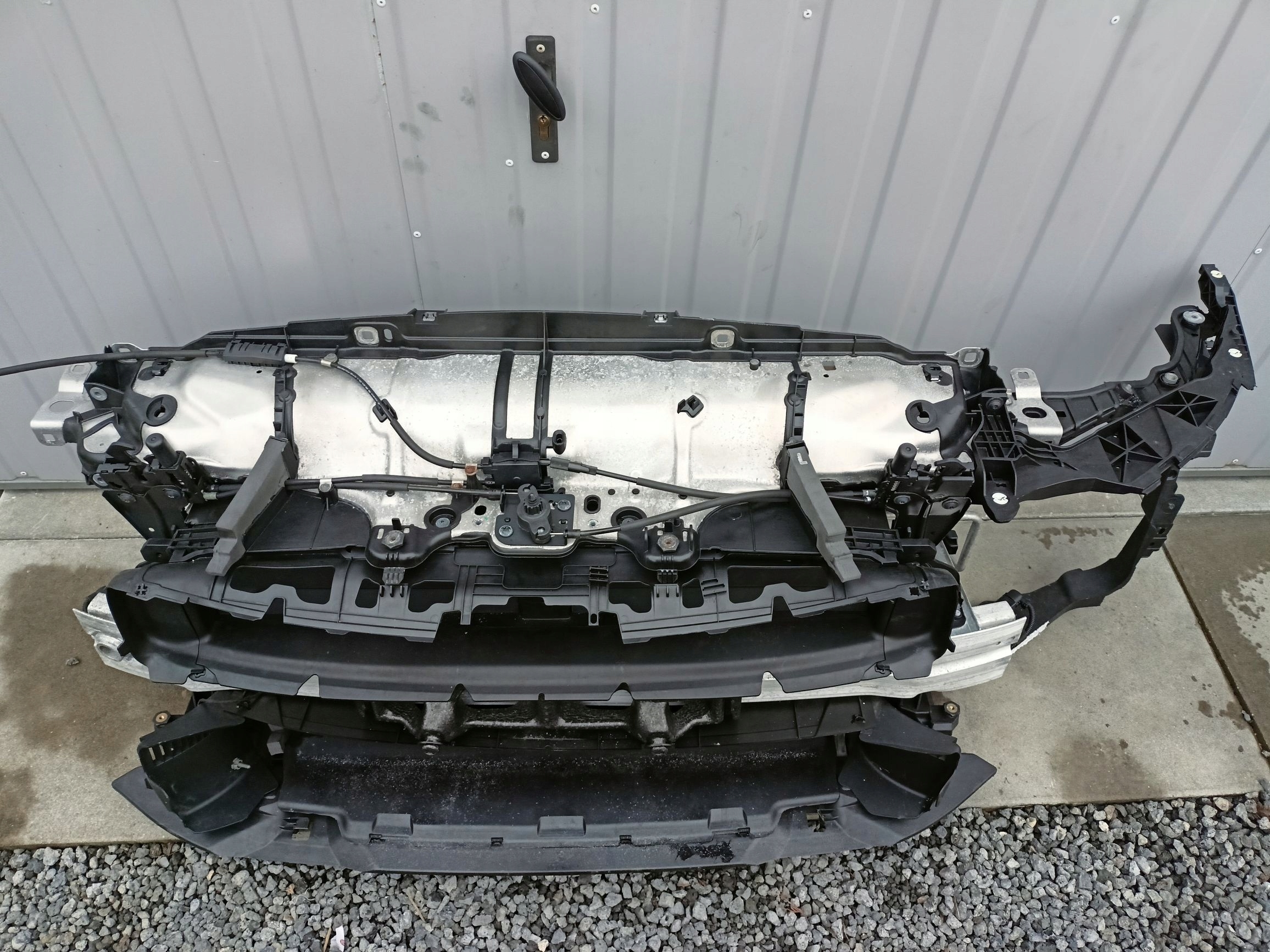 PORSCHE MACAN LIFT 2.0 21- PAS PRZEDNI CHŁODNICE BELKA Producent części Porsche OE