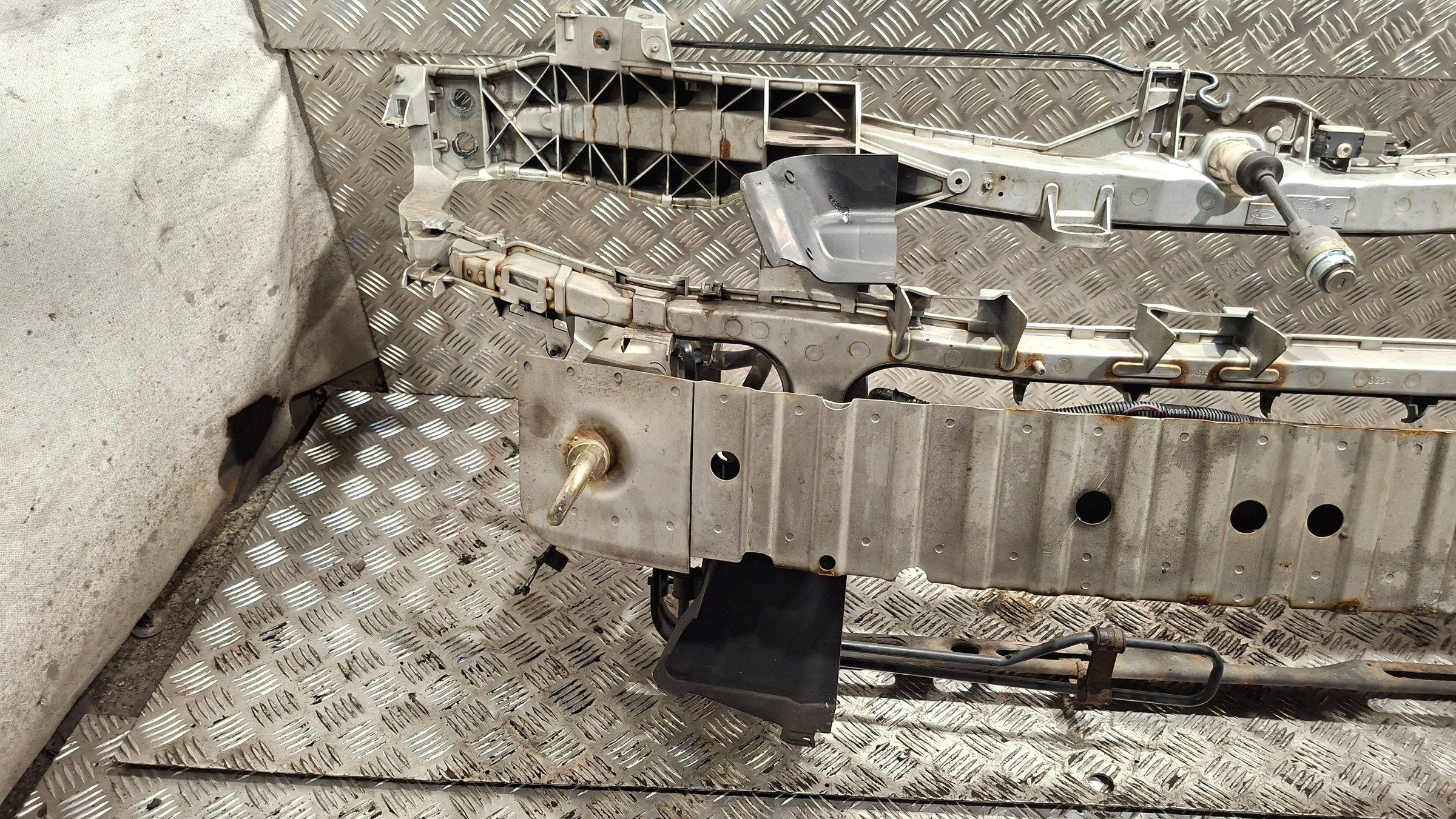 support panel for radiators pillar FORD FOCUS C-MAX