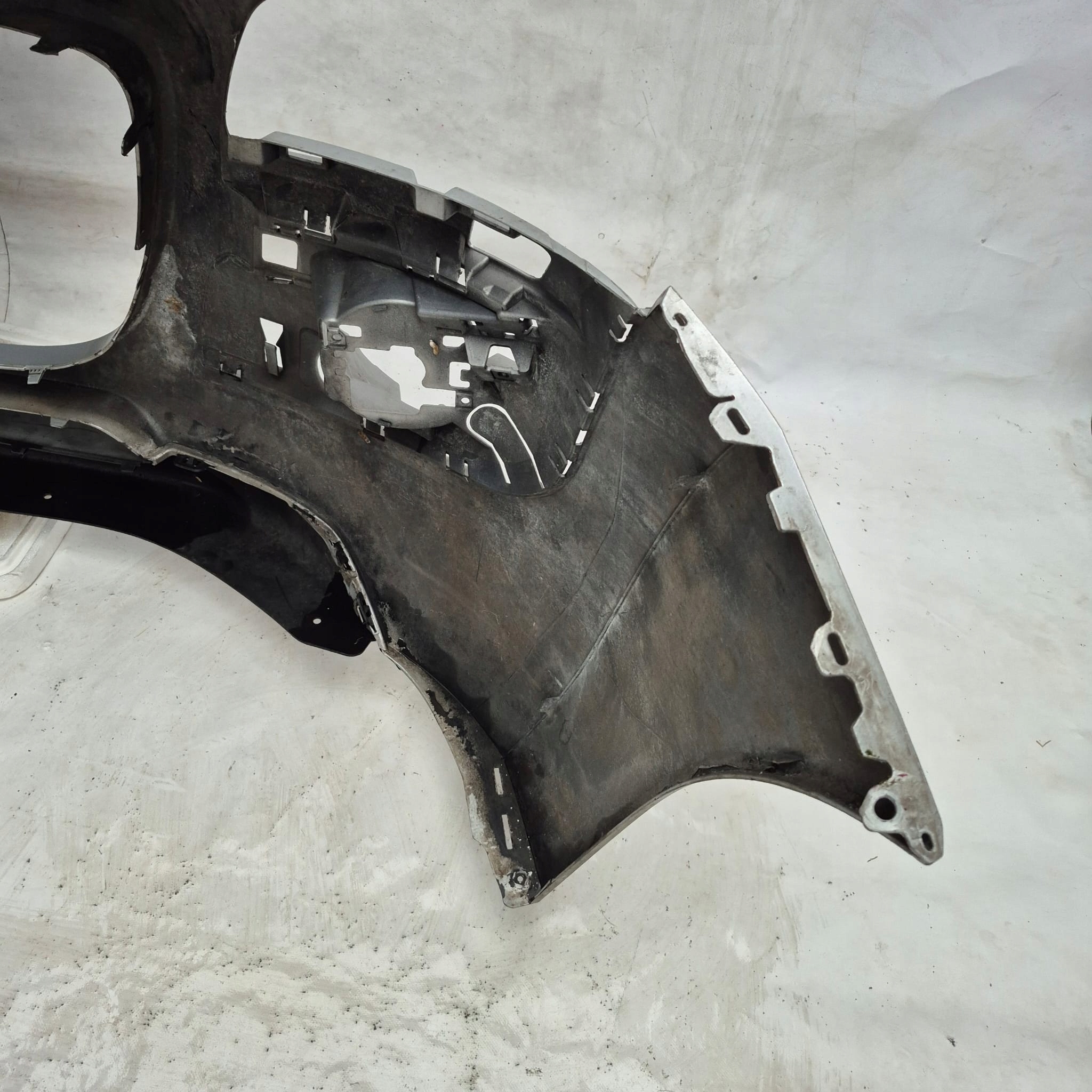 PEUGEOT 3008 and 1 09-13 bumper front front