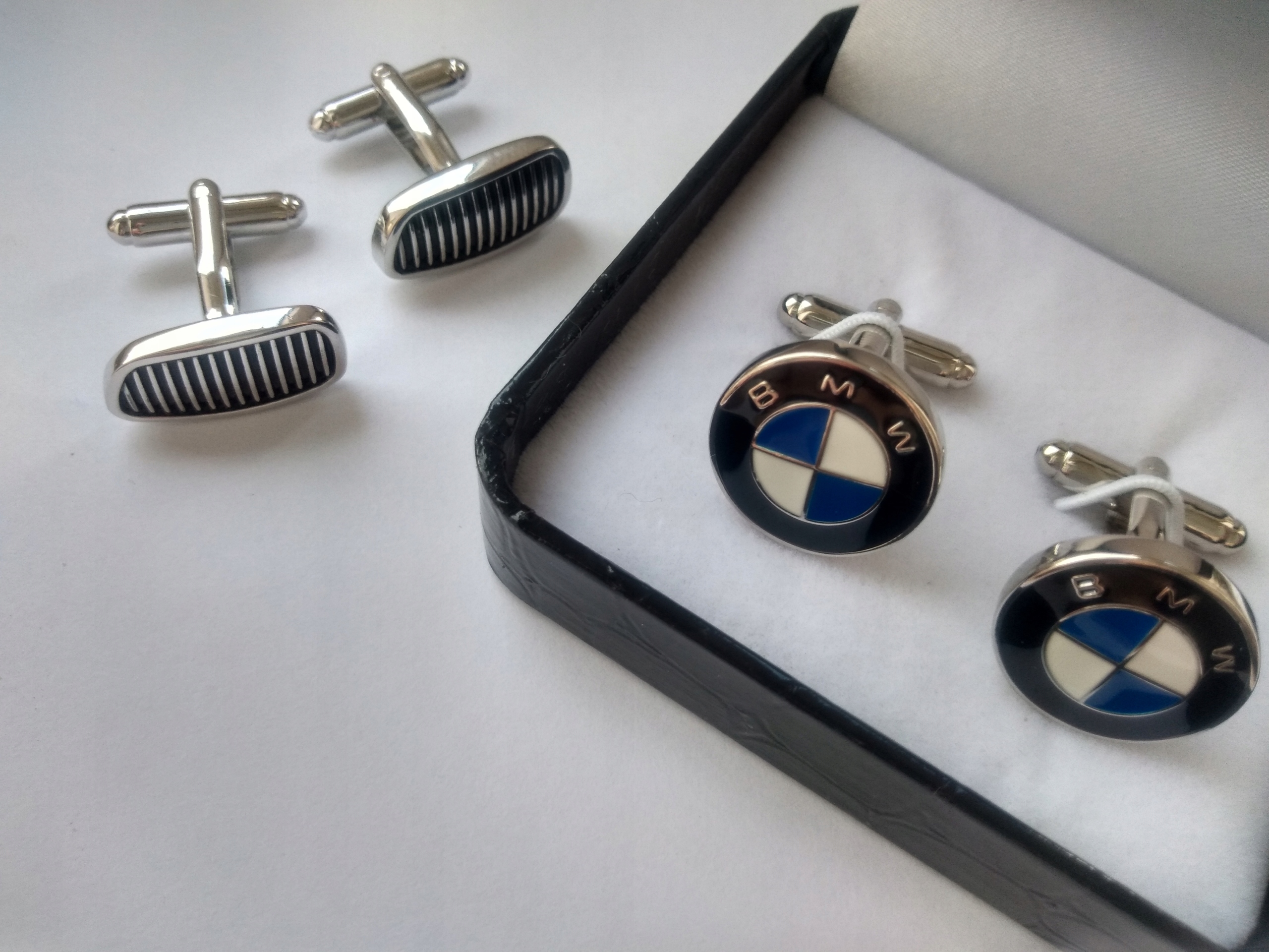 Exciting spinki do koszuli BMW grill nerka EAN (GTIN) 5905137990086